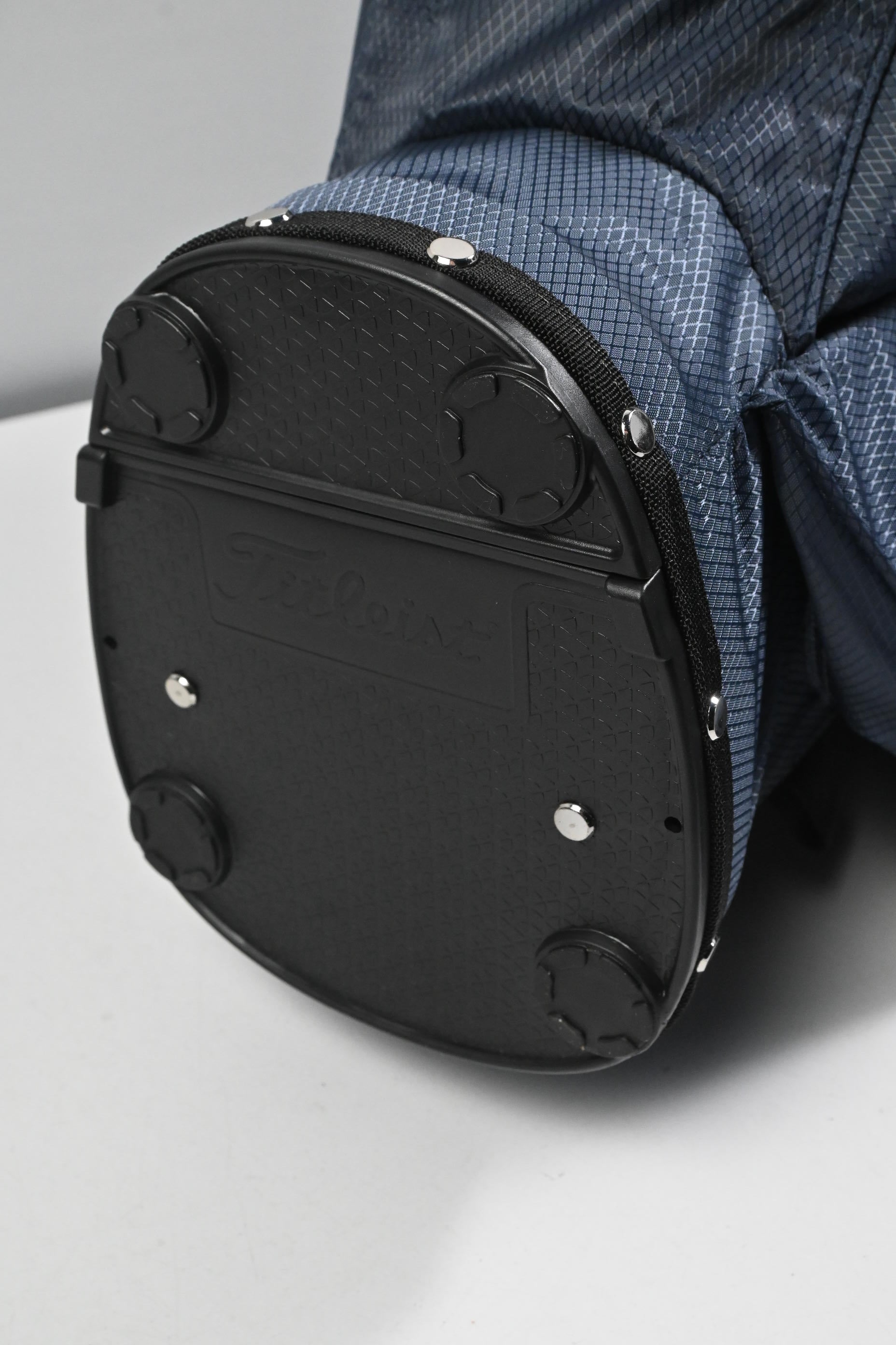 Titleist Players 4 StaDry Stand Bag / 4-Way Divider / Navy