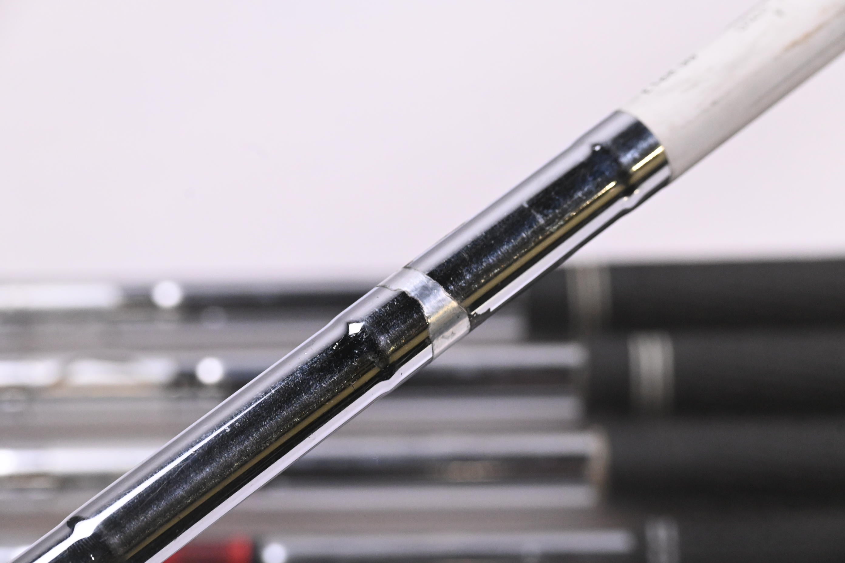 Cobra AMP Irons / 4-PW / Regular Flex Dynalite 90 Shafts