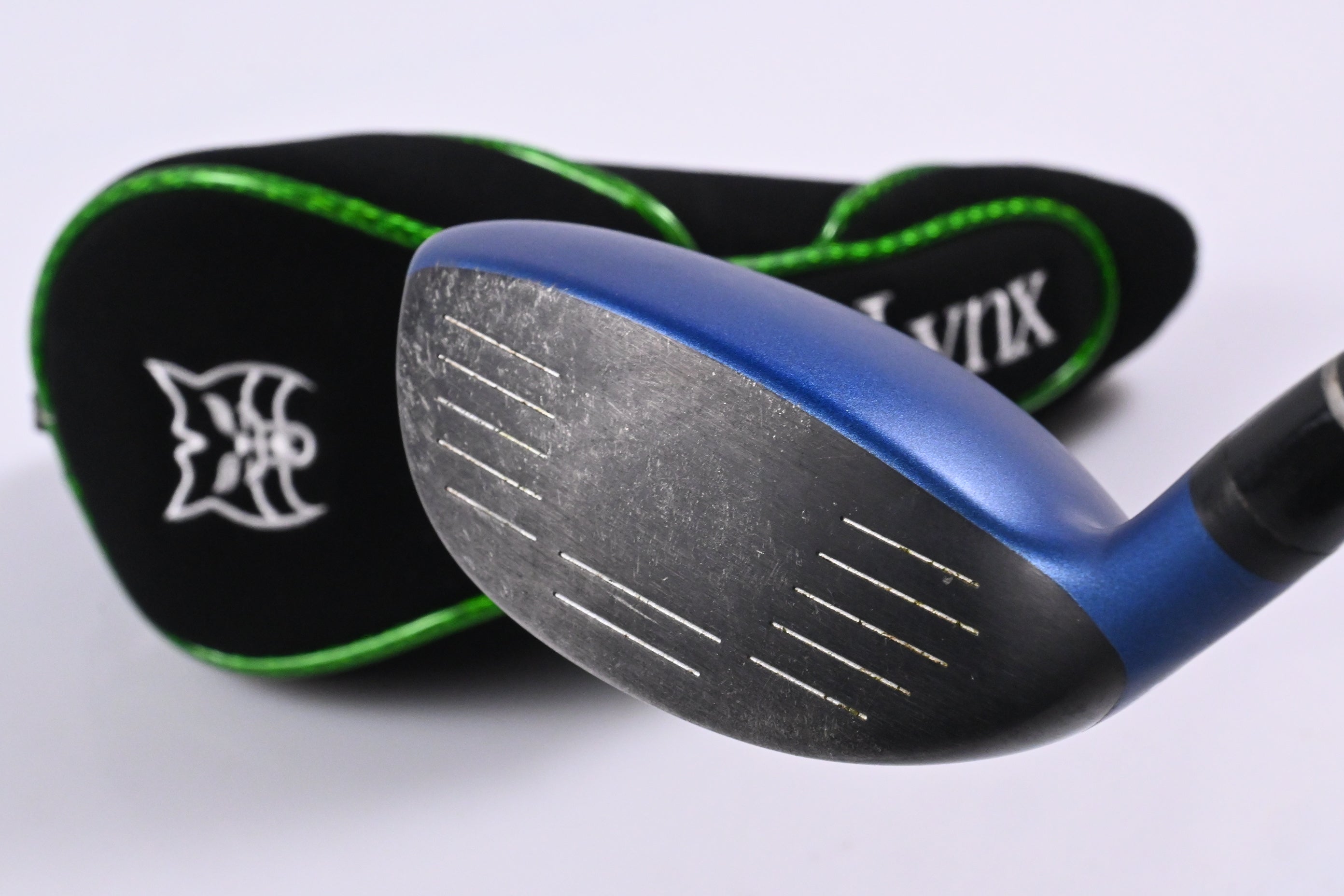 Lynx Black Cat 2017 #4 Hybrid / 23 Degree / Senior Flex Aldila NV RIP'D 75 Shaft