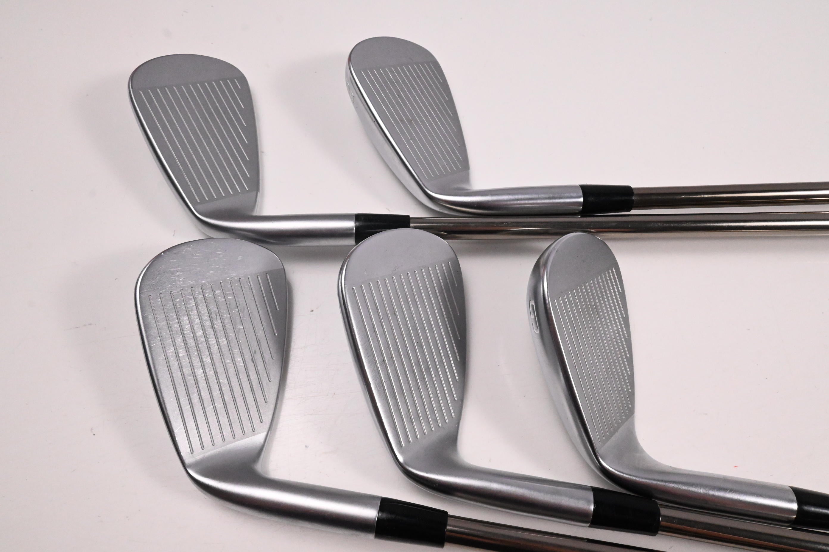 Mizuno JPX 923 Hot Metal Irons / 7-PW+GW / Senior Flex UST Recoil ESX 460 Shafts
