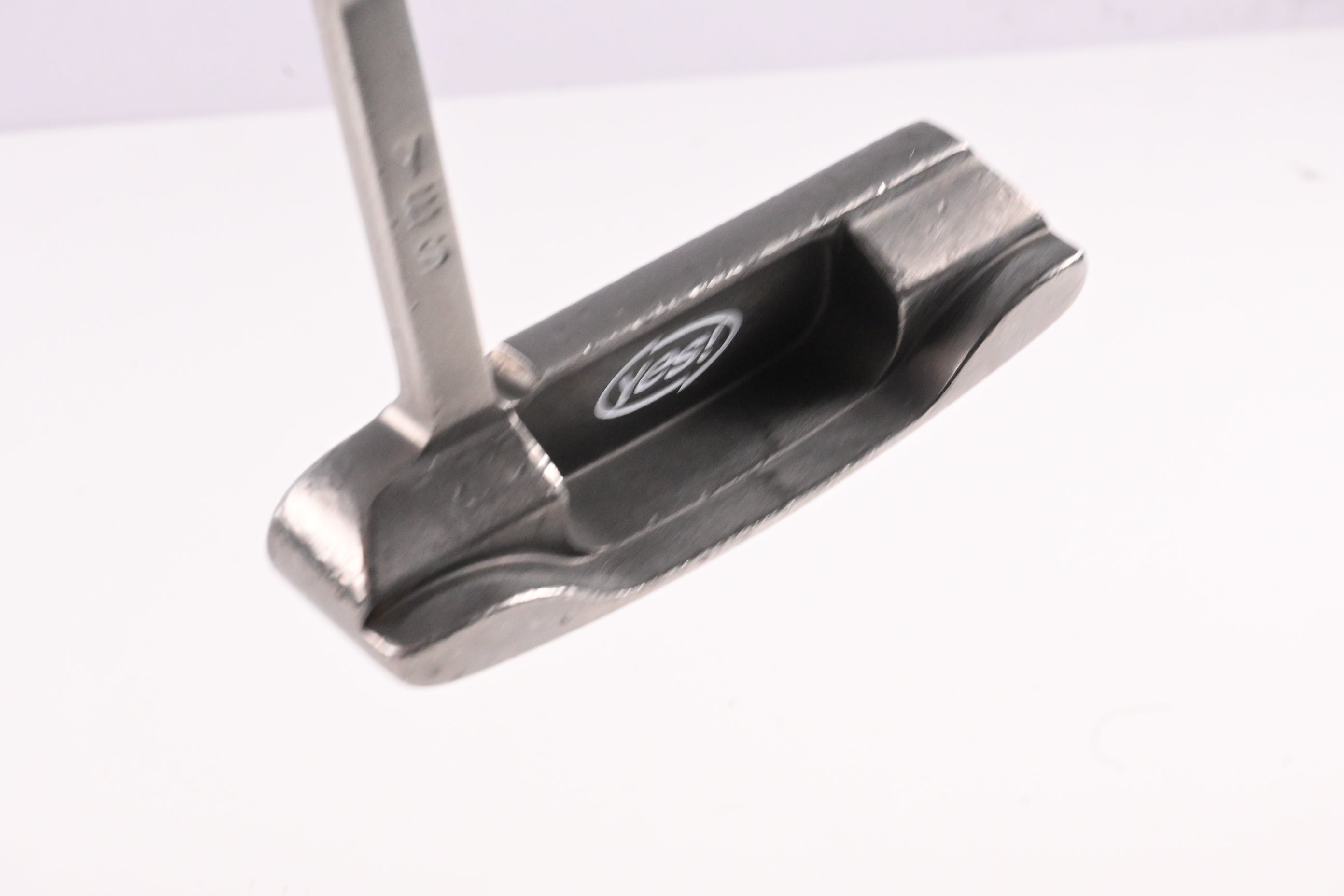 Yes! C-Groove Dianna Putter / 35 Inch