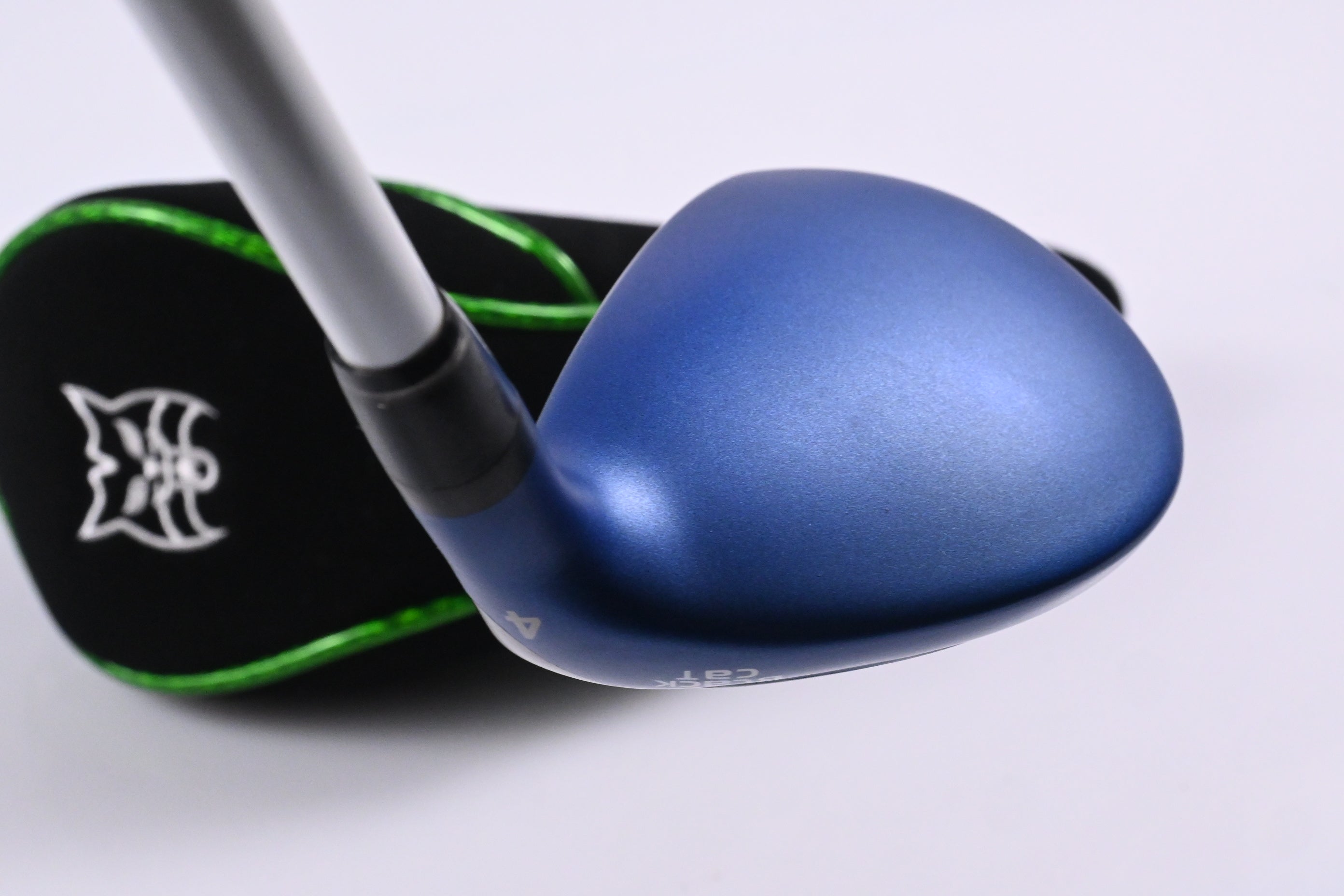 Lynx Black Cat 2017 #4 Hybrid / 23 Degree / Senior Flex Aldila NV RIP'D 75 Shaft