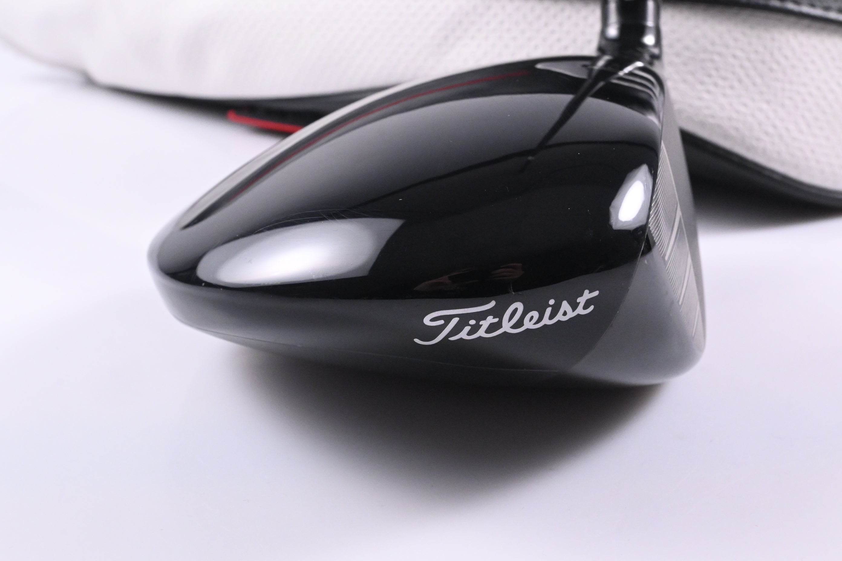 Titleist GT2 Driver / 9 Degree / X-Flex HZRDUS Black 60 Shaft