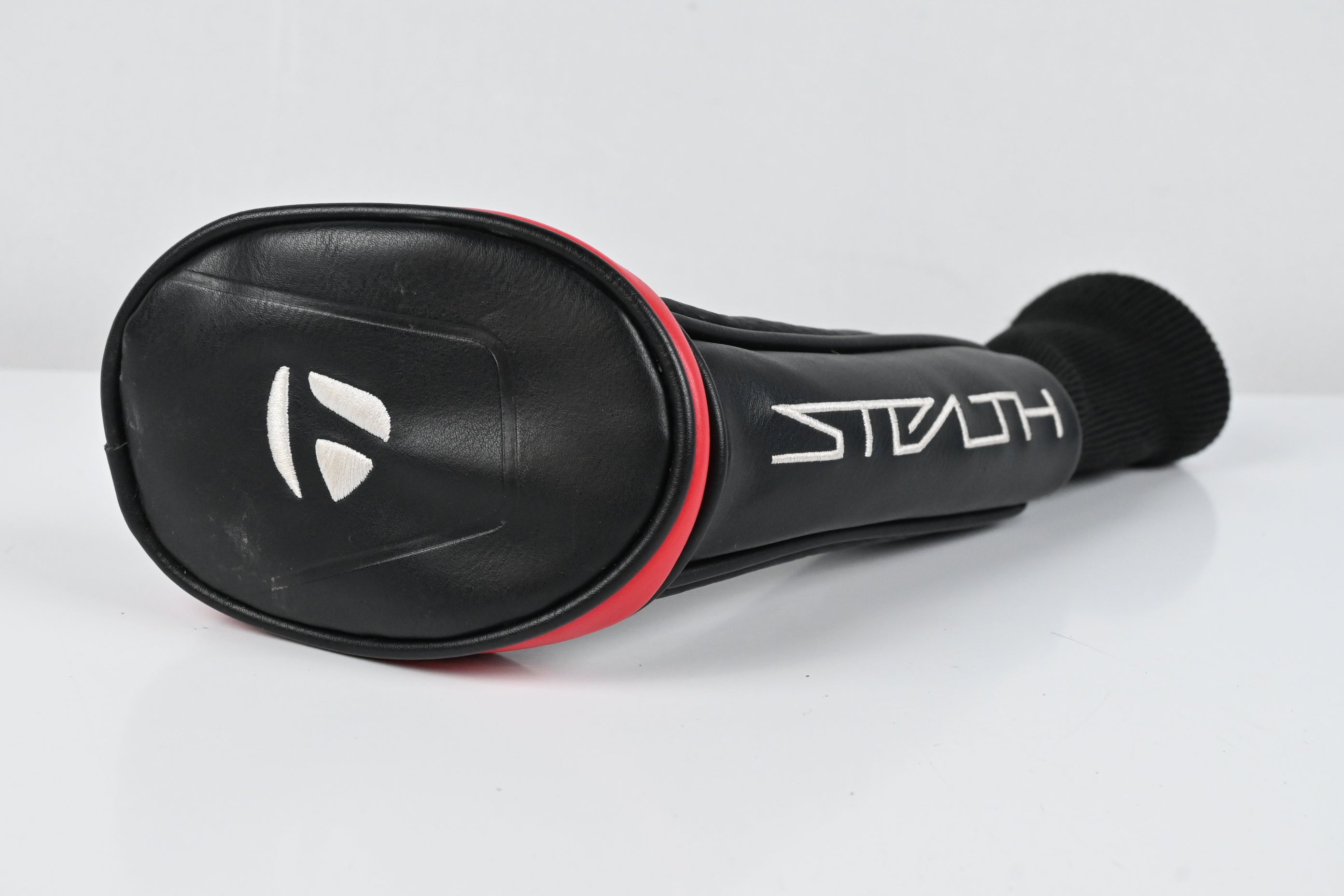 Taylormade Stealth Plus #4 Hybrid / 22 Degree / Regular Flex HZRDUS Smoke RDX