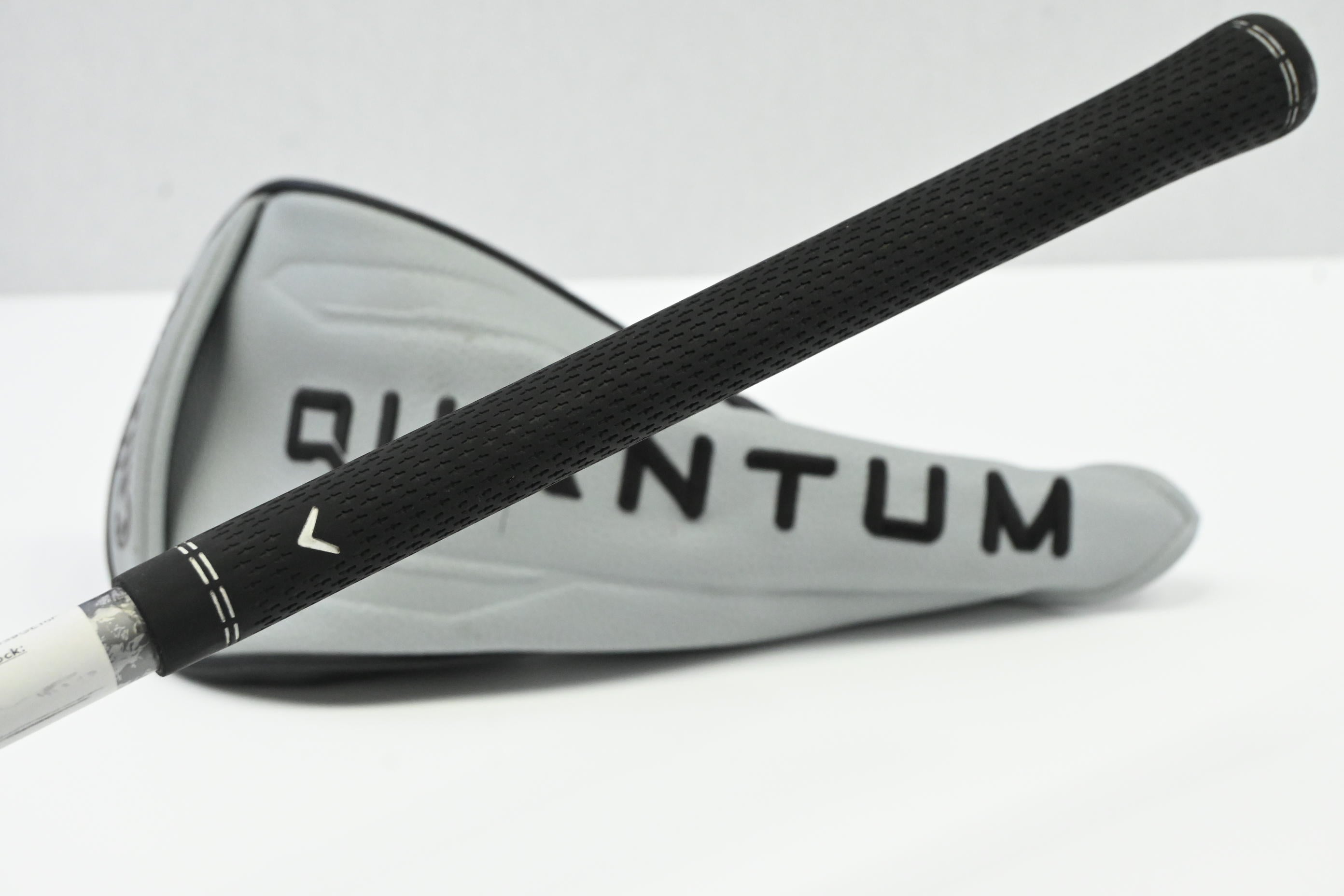 Callaway Quantum Max Drivers / 10.5 Degree / Regular Flex Denali Frost White 50
