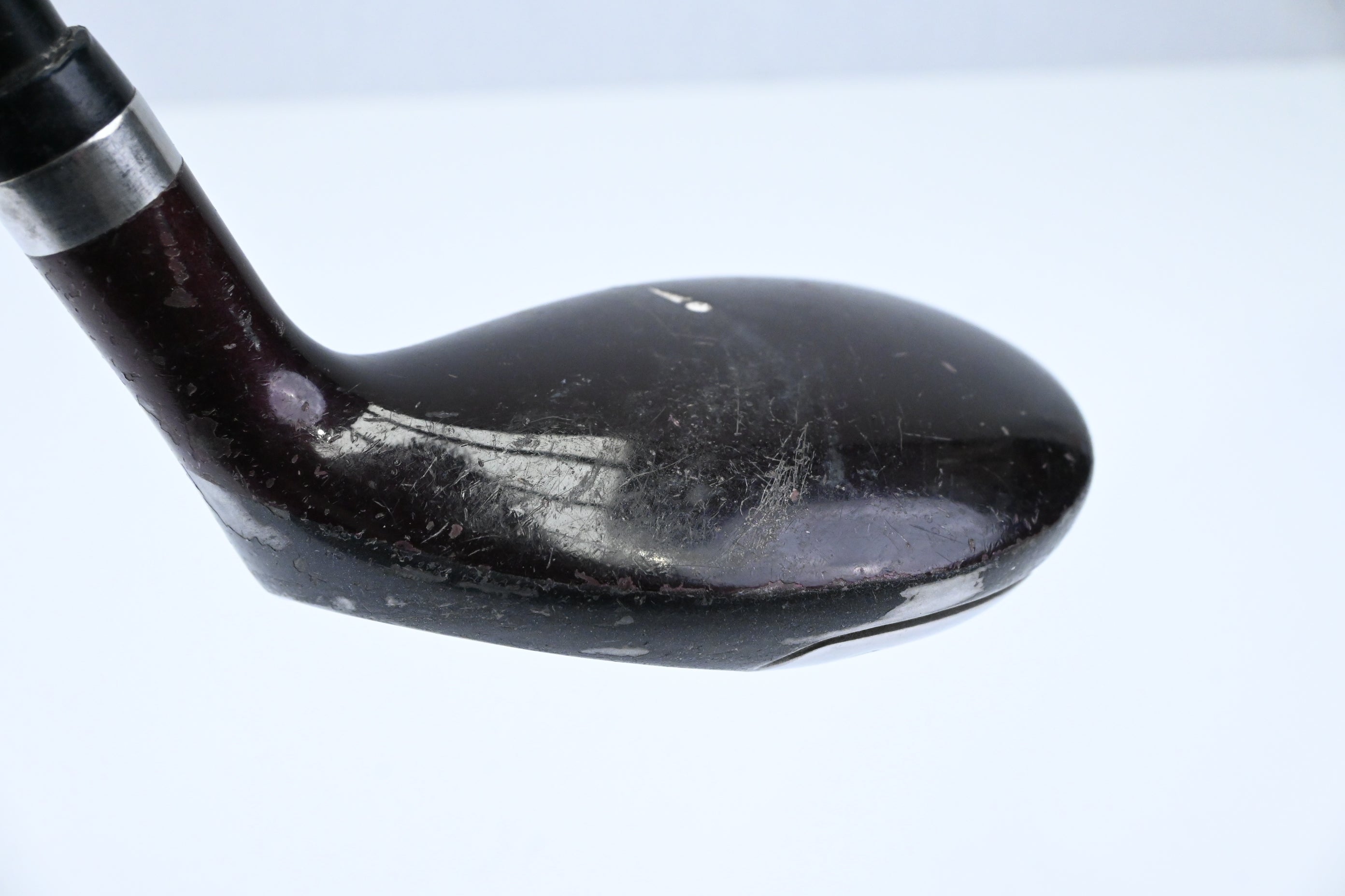 Wilson Deep Red #4 Hybrid / 22 Degree / Uniflex UST Deep Red Shaft