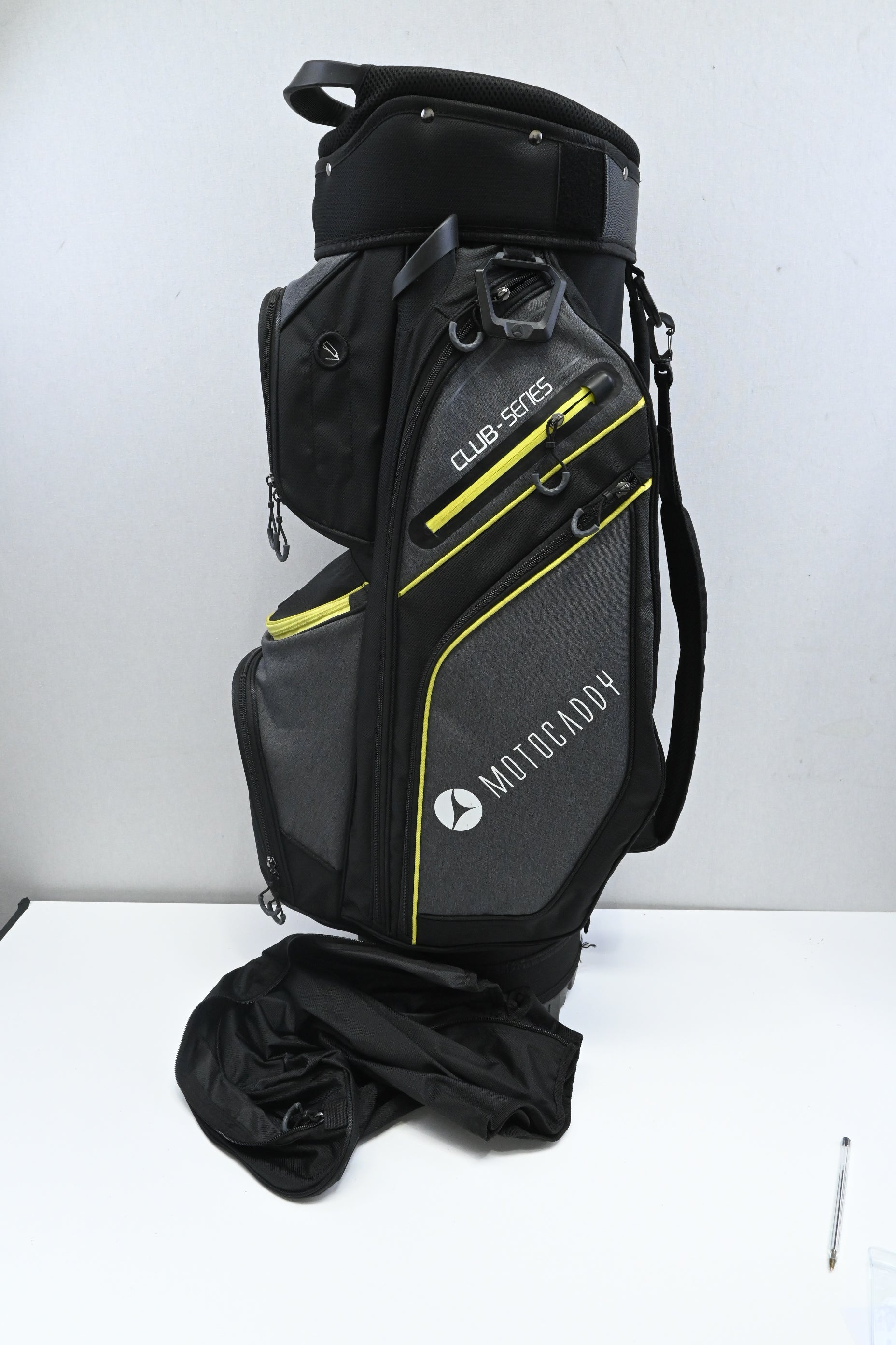 Motocaddy Club Series Cart Bag / 14 -Way Divider / Black, Yellow