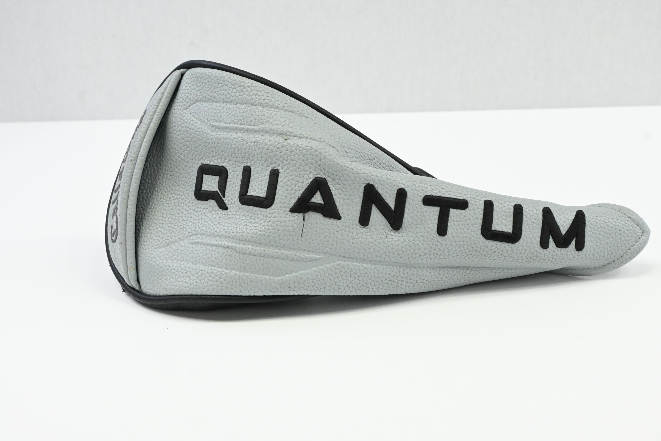 Callaway Quantum Max Drivers / 10.5 Degree / Regular Flex Denali Frost White 50