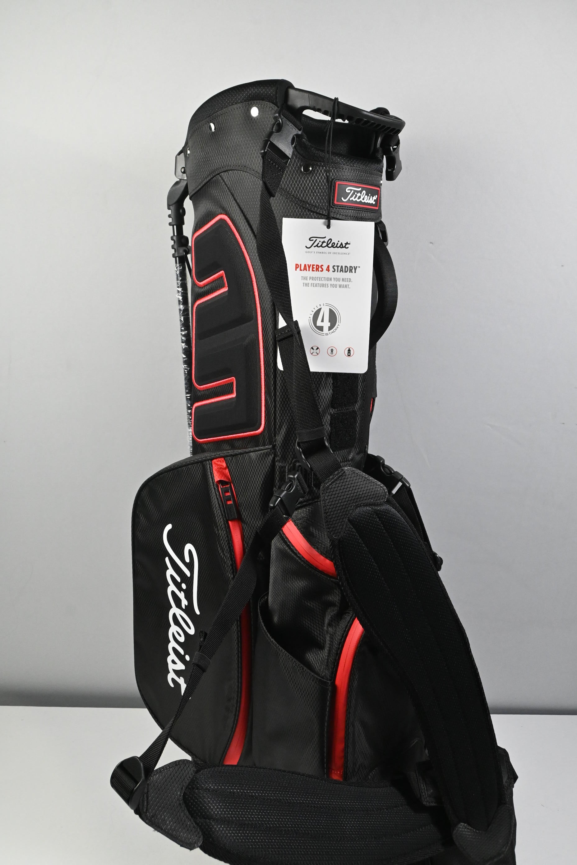 Titleist Players 4 StaDry Stand Bag / 4-Way Divider / Black, Red