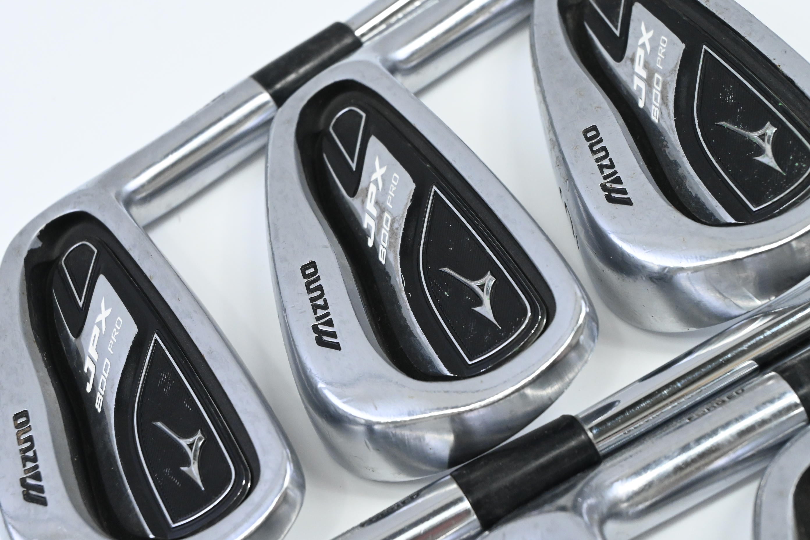 Mizuno JPX 800 Pro Irons / 4-9 / Regular Flex Dynalite Gold R300 Shafts