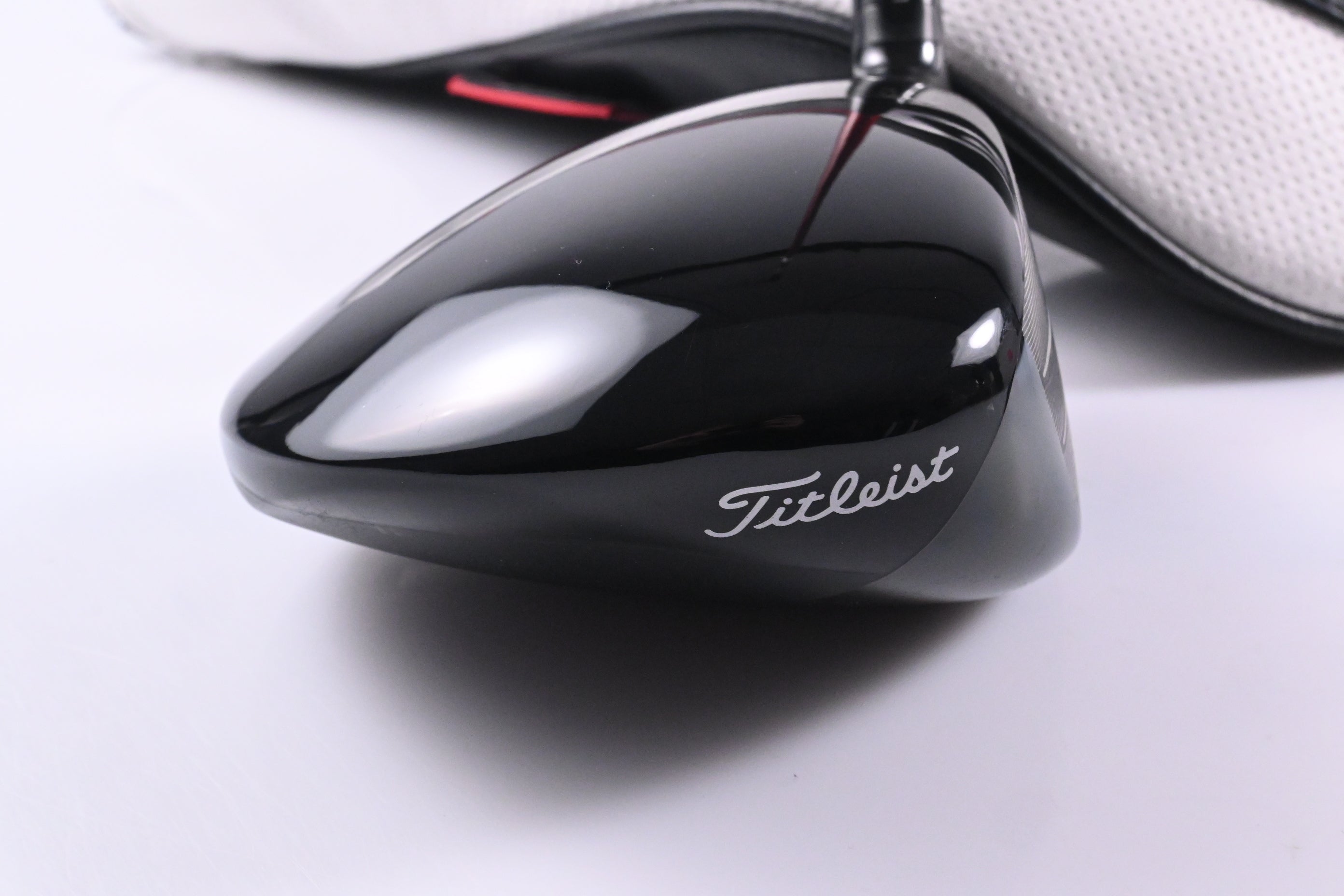 Titleist GT3 Driver / 10 Degree / Stiff Flex Denali Red 50 Shaft