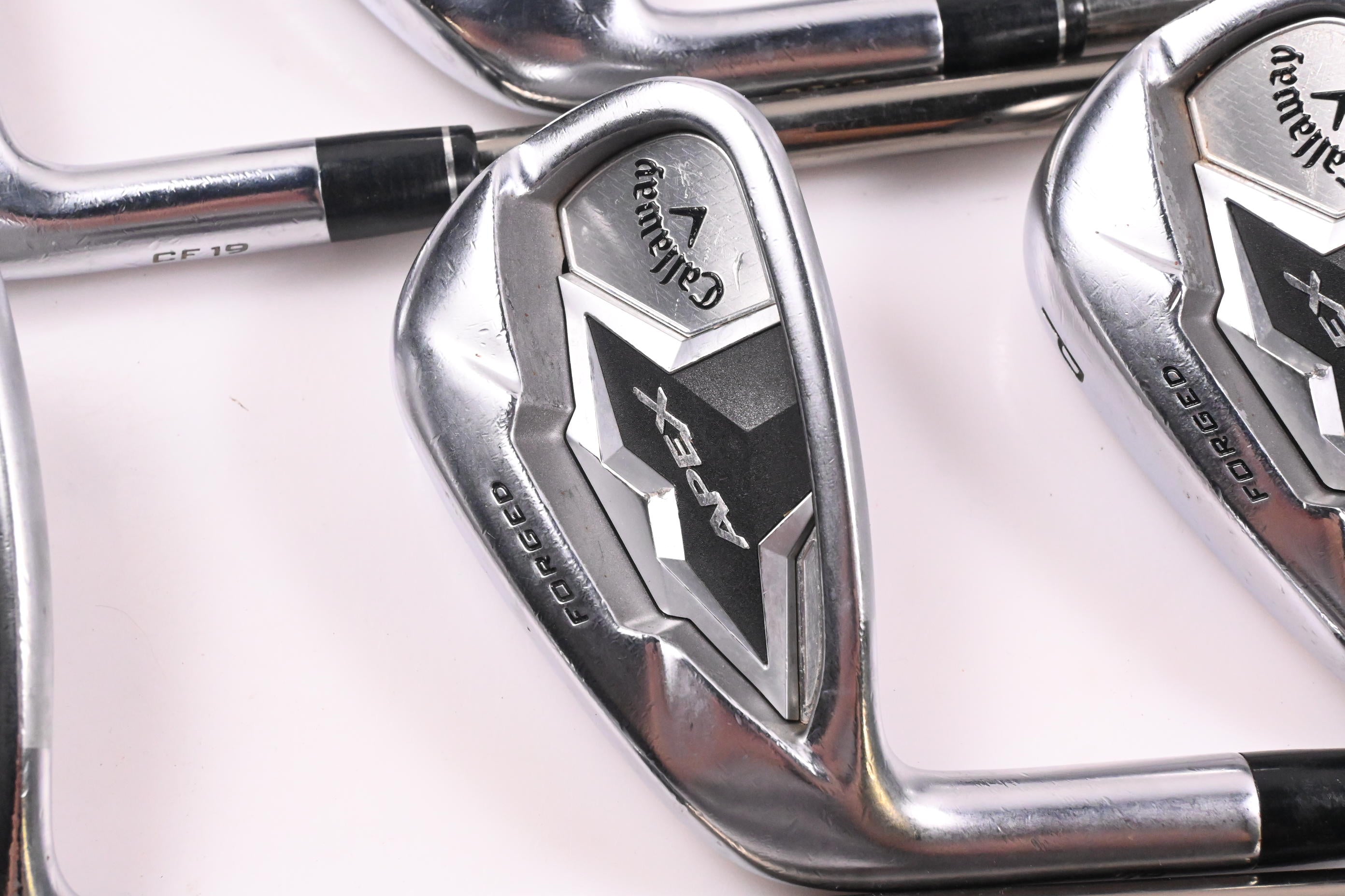 Left Hand Callaway Apex 19 Irons / 4-PW+GW / Regular Flex UST Recoil ESX460