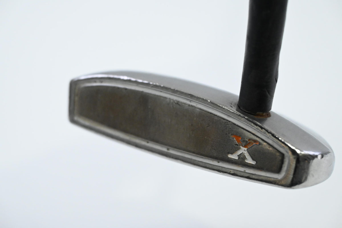Scotty Cameron Red X Putter / 35 Inch