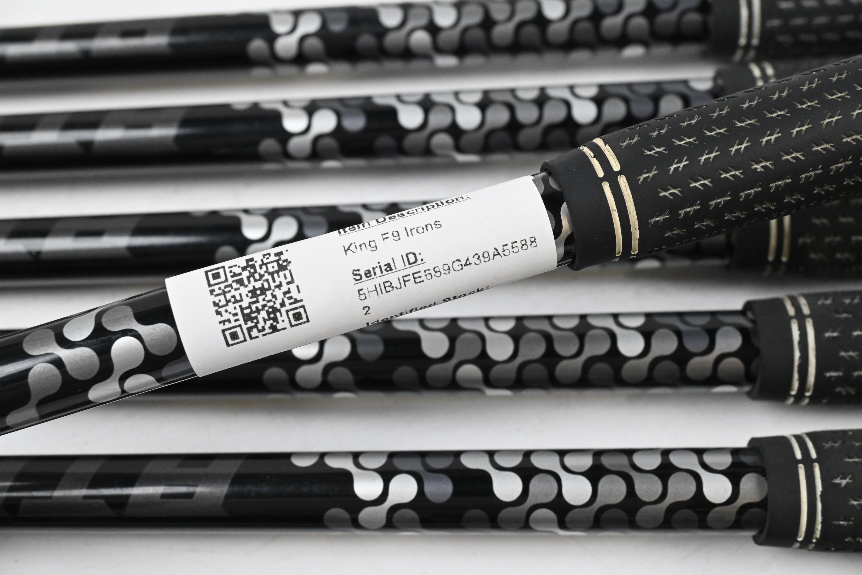 Left hand Cobra King F9 Irons / 6-PW+GW+SW / Regular Flex Atmos 6 Shafts