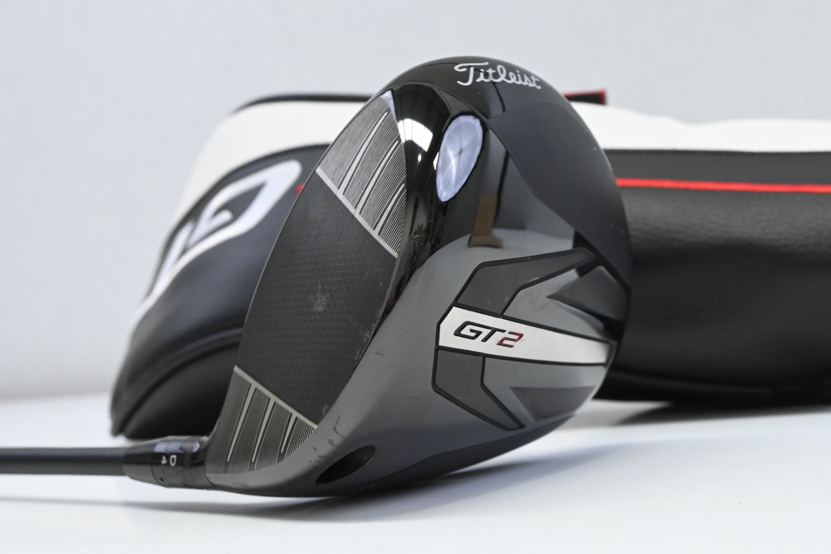 Left Hand Titleist GT2 Driver / 9 Degree / Regular Flex HZRDUS Gen4 Red CB 50