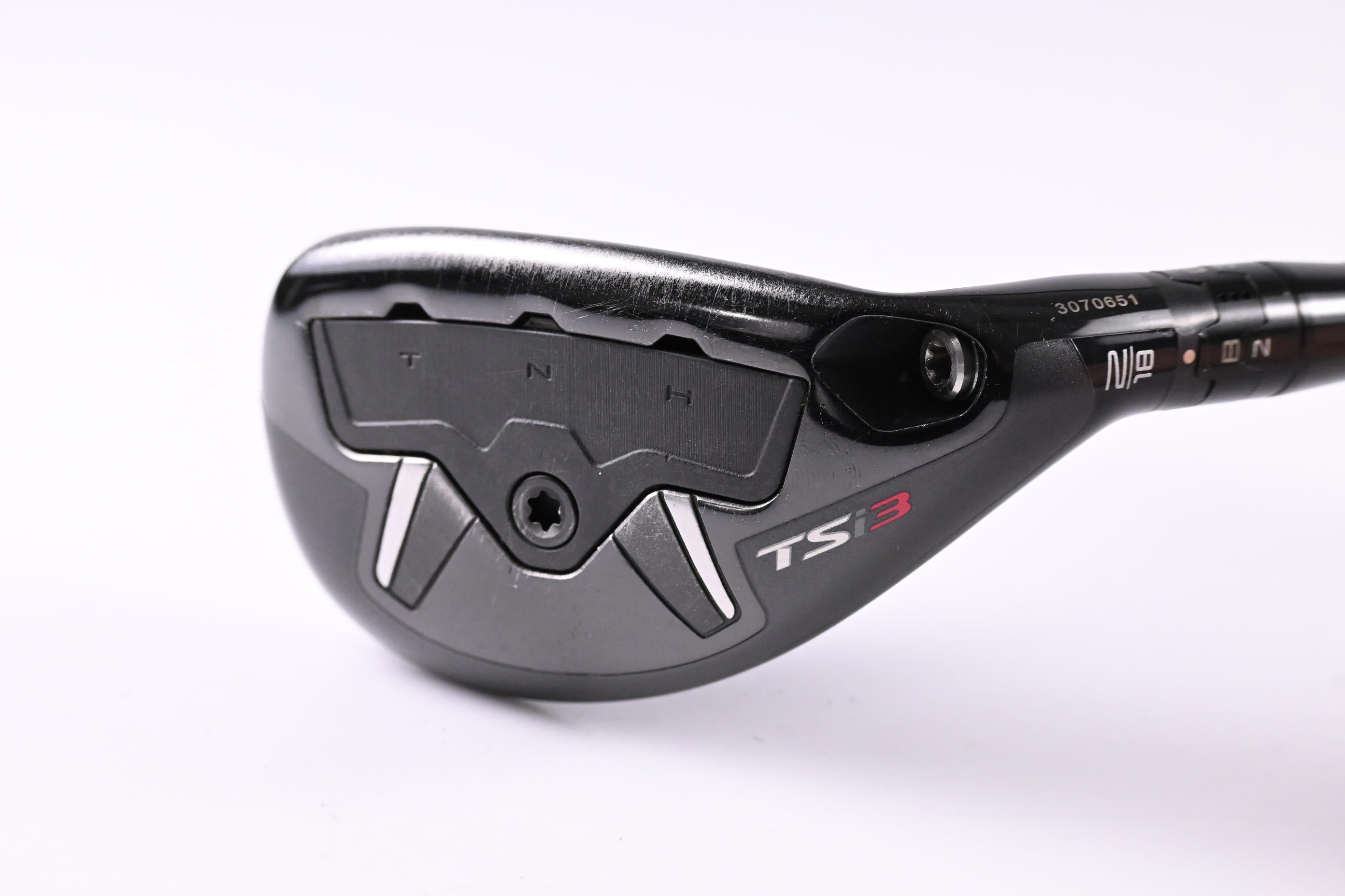 Titleist TSi3 #2 Hybrid / 18 Degree / Stiff Flex Tensei AV Raw White 90 Shaft