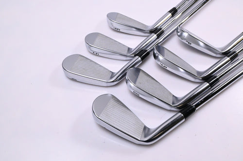 Srixon Z-Forged II Irons / 4-PW / Stiff Flex Dynamic Gold S400 Shafts