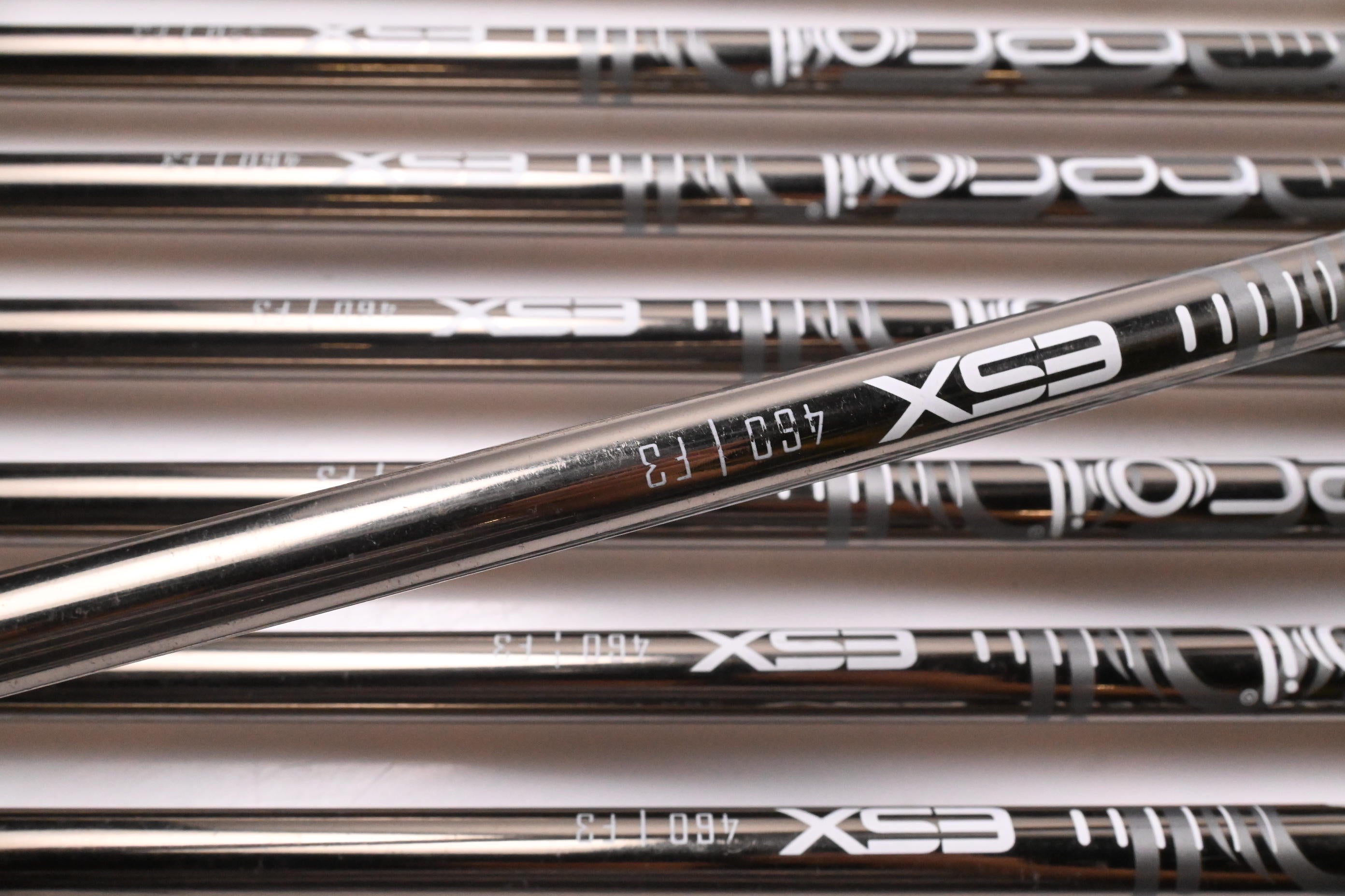 Left Hand Callaway Apex 19 Irons / 4-PW+GW / Regular Flex UST Recoil ESX460
