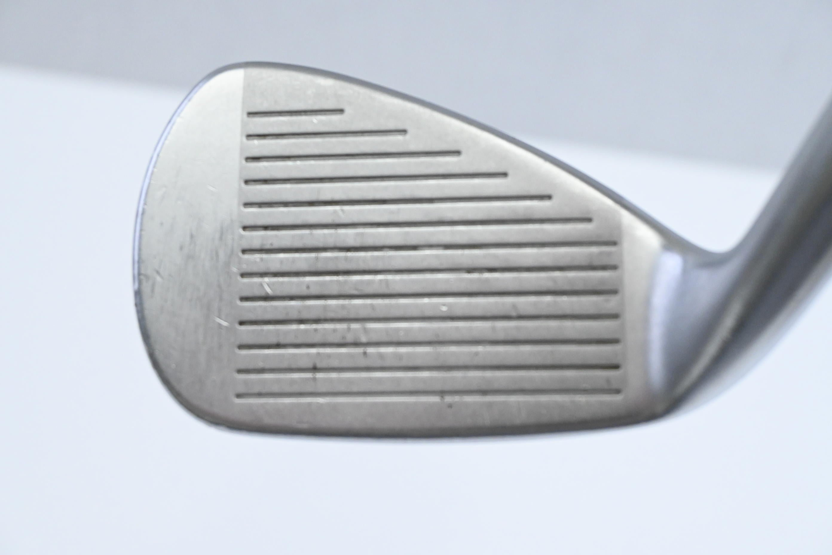 Mizuno JPX 919 Hot Metal Pitching Wedge / 45 Degree / Regular Flex AMT R300