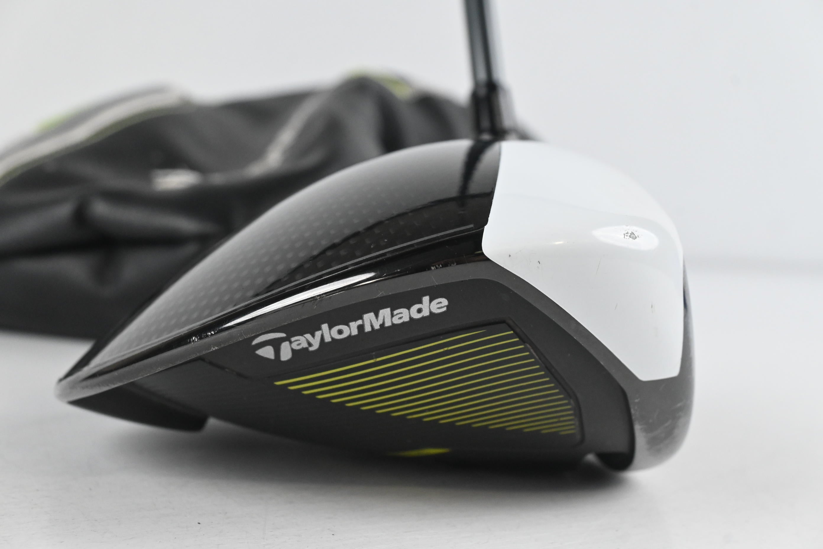 Taylormade M2 2017 Driver / 10.5 Degree / Stiff Flex Fujikura Pro XLR8 56 Shaft