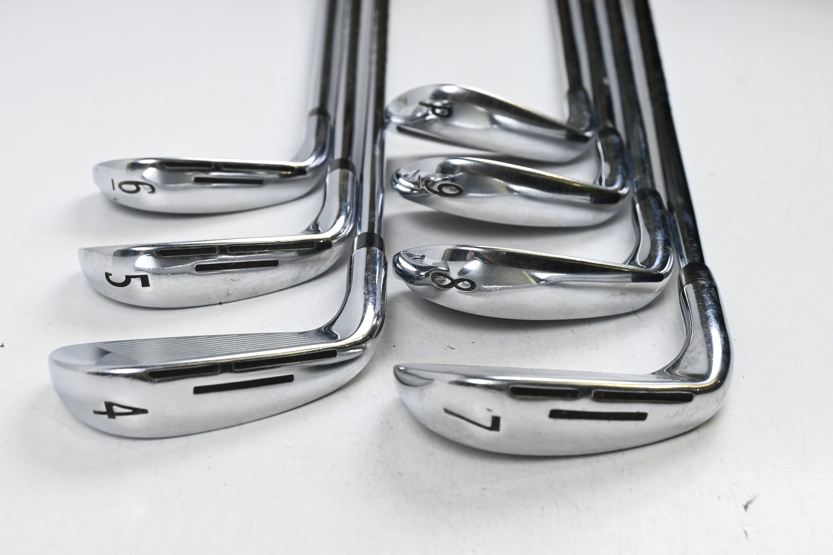 Wilson D9 Forged Irons / 4-PW / Stiff Flex Dynamic Gold 105 S300 Shafts