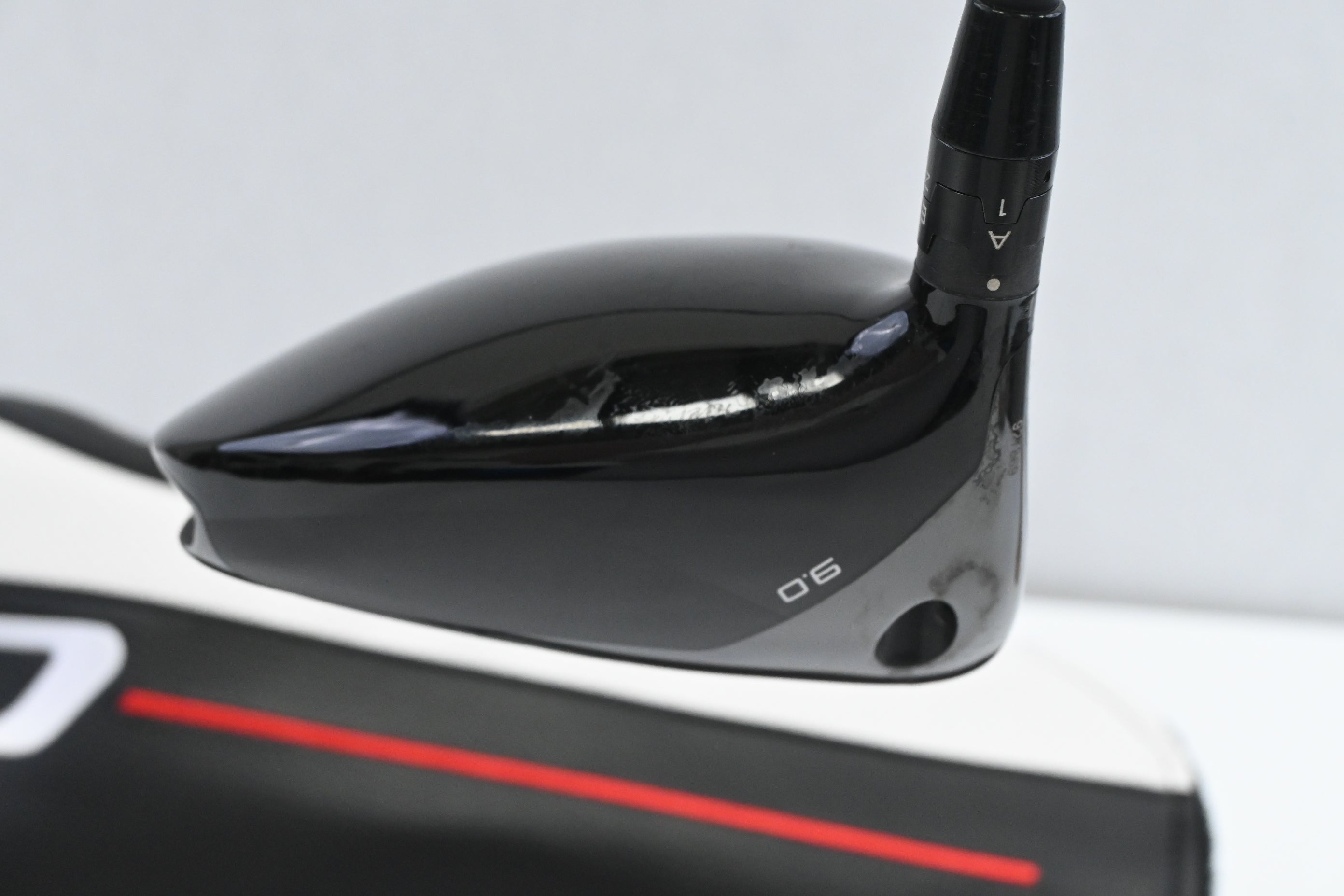 Left Hand Titleist GT2 Driver / 9 Degree / Regular Flex HZRDUS Gen4 Red CB 50