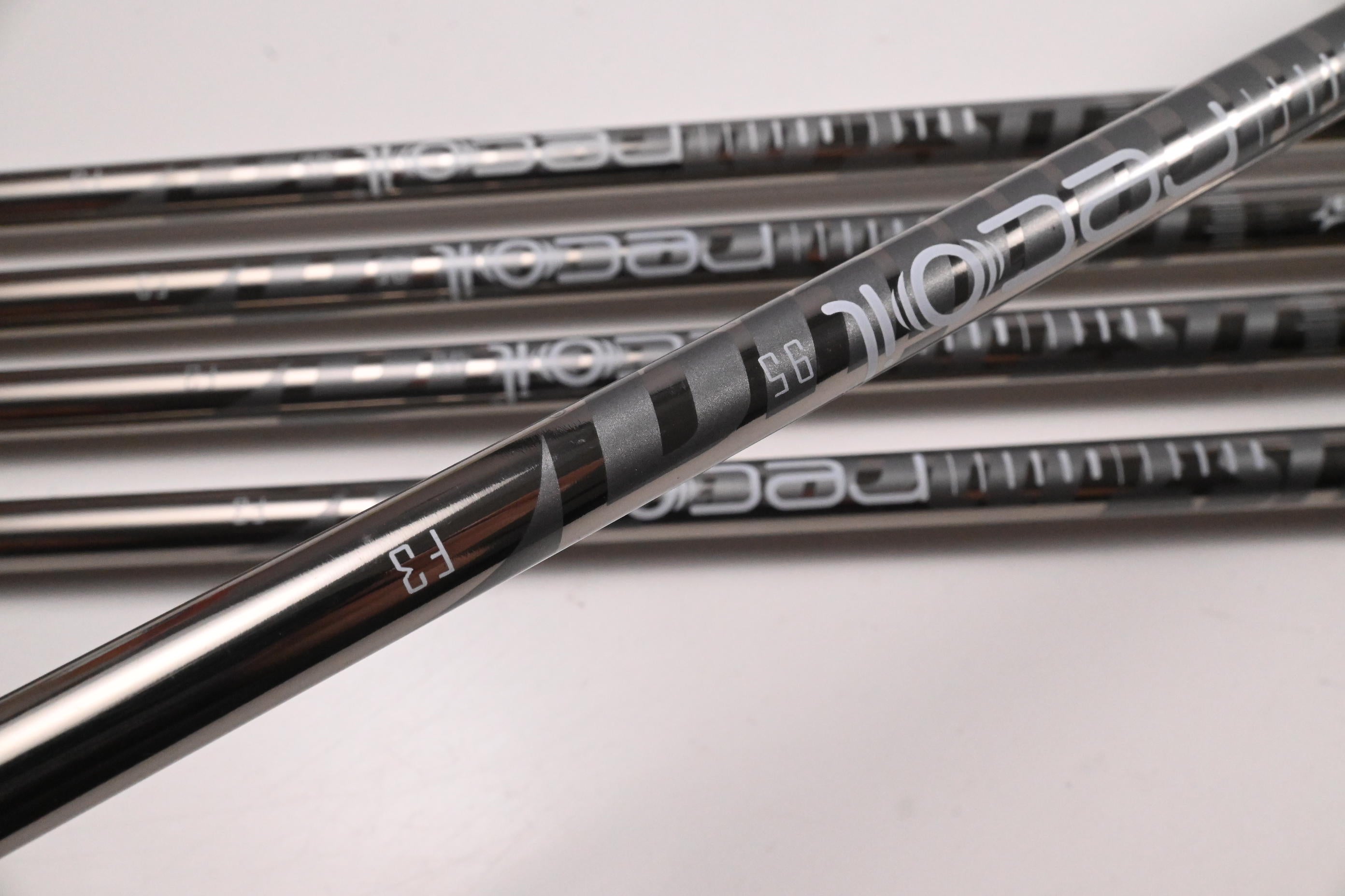 Mizuno Pro 225 Irons / 6-PW / Regular Flex UST Recoil 95 Shafts