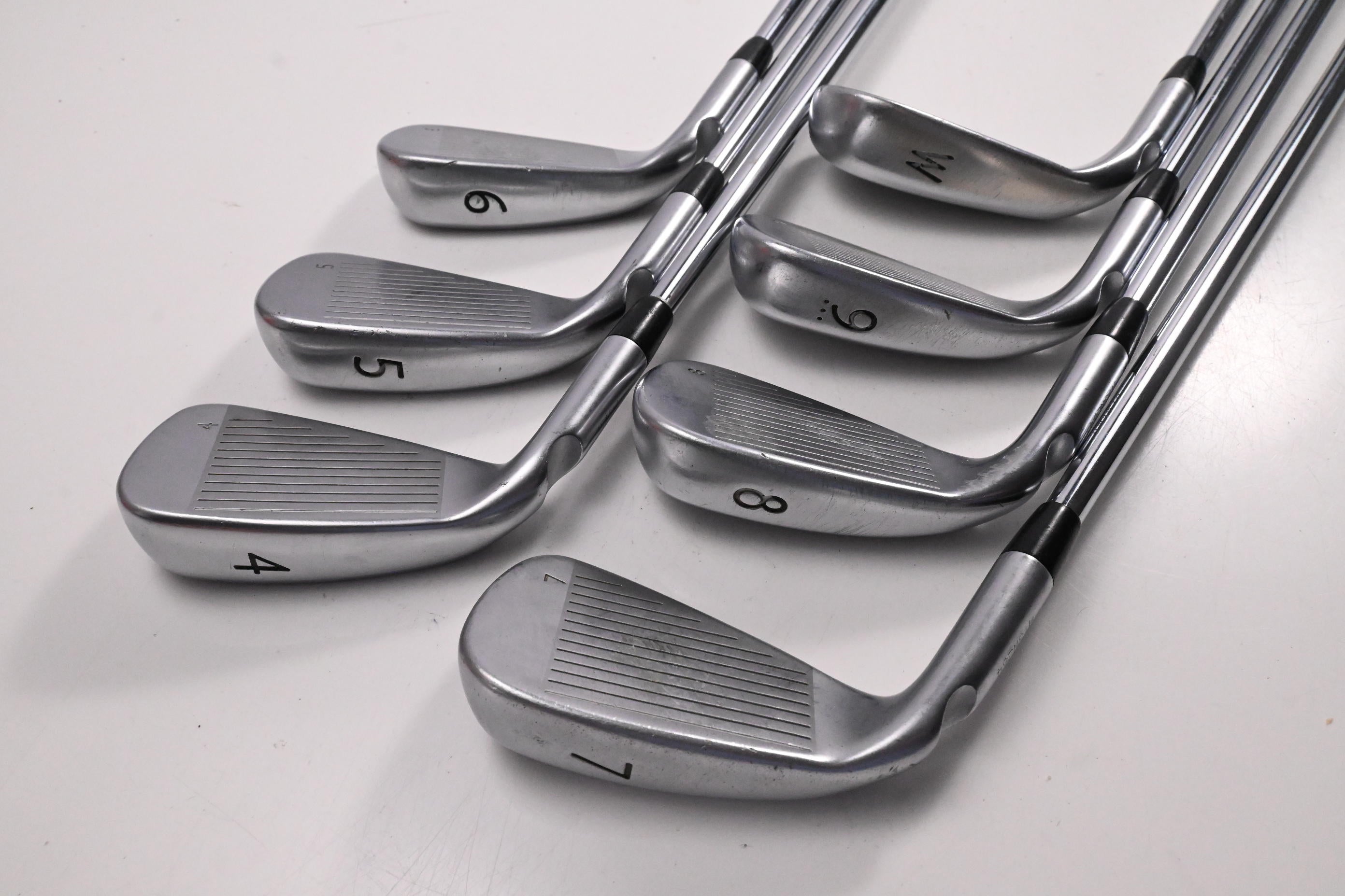 Ping G400 Irons / 4-PW / Blue Dot / Regular Flex Ping AWT 2.0 Shafts