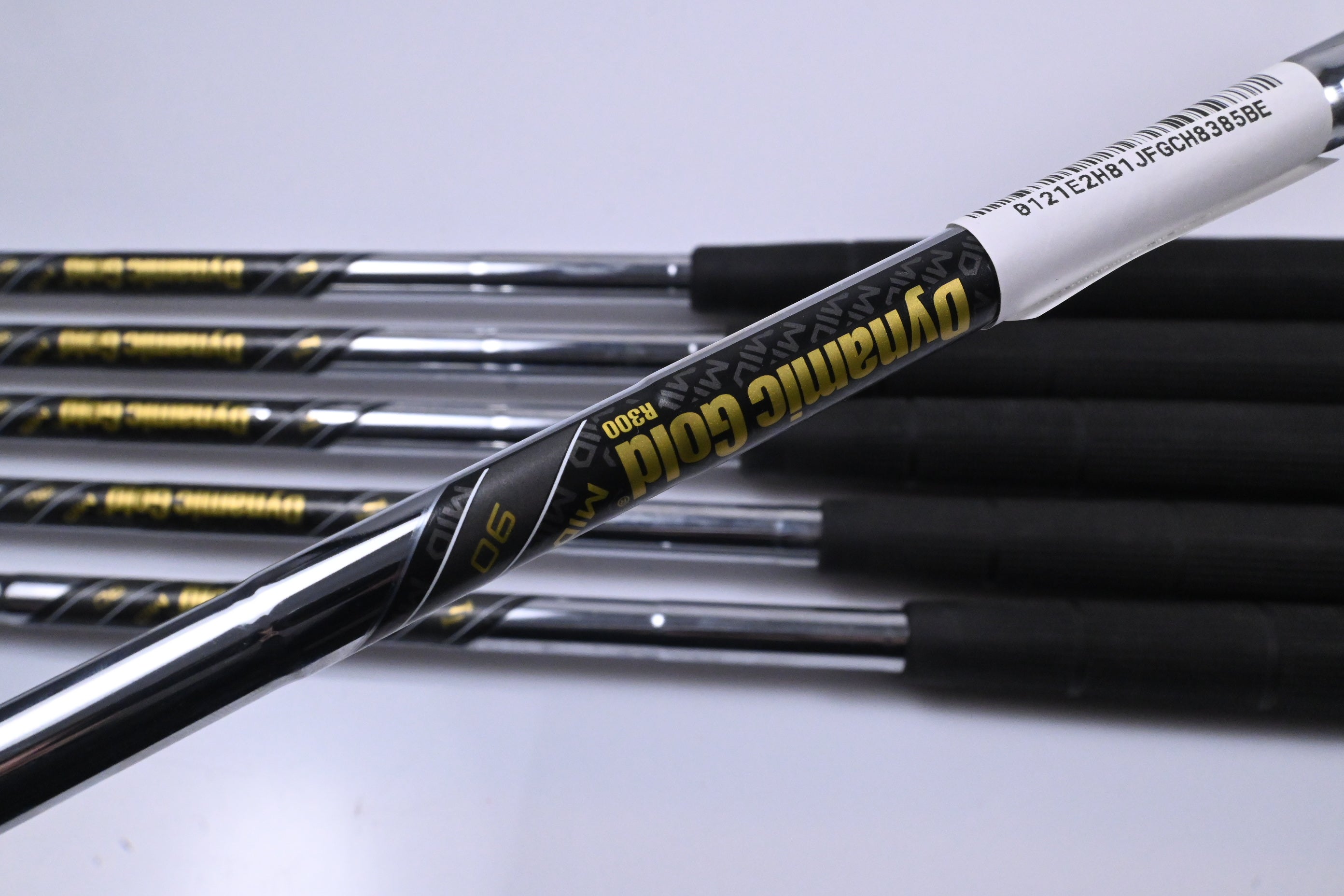 Callaway Apex Ai200 Irons / 5-PW / Regular Flex Dynamic Gold Mid 90 R300 Shafts