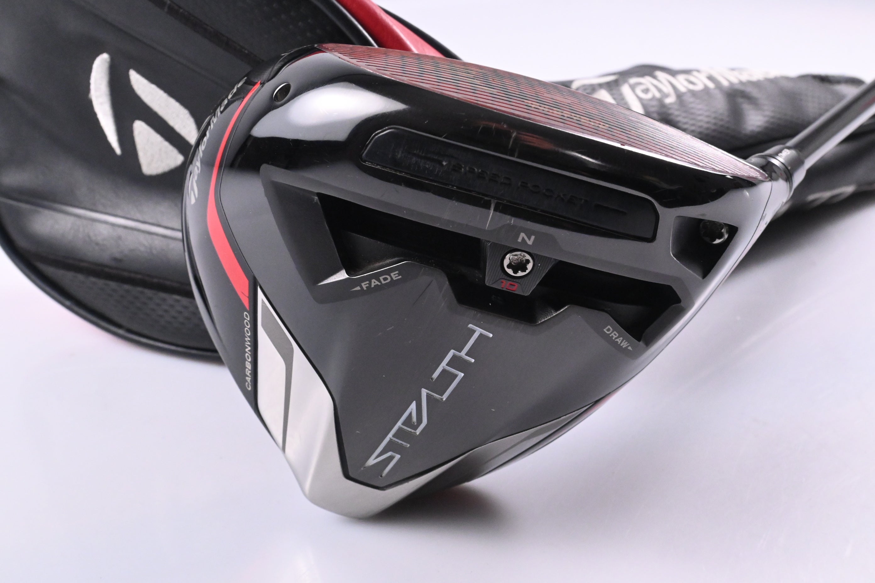 Taylormade Stealth Plus Driver / 10.5 Degree / Regular Flex HZRDUS Smoke RDX Red