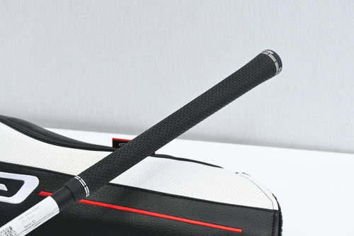 Left Hand Titleist GT2 Driver / 9 Degree / Regular Flex HZRDUS Gen4 Red CB 50