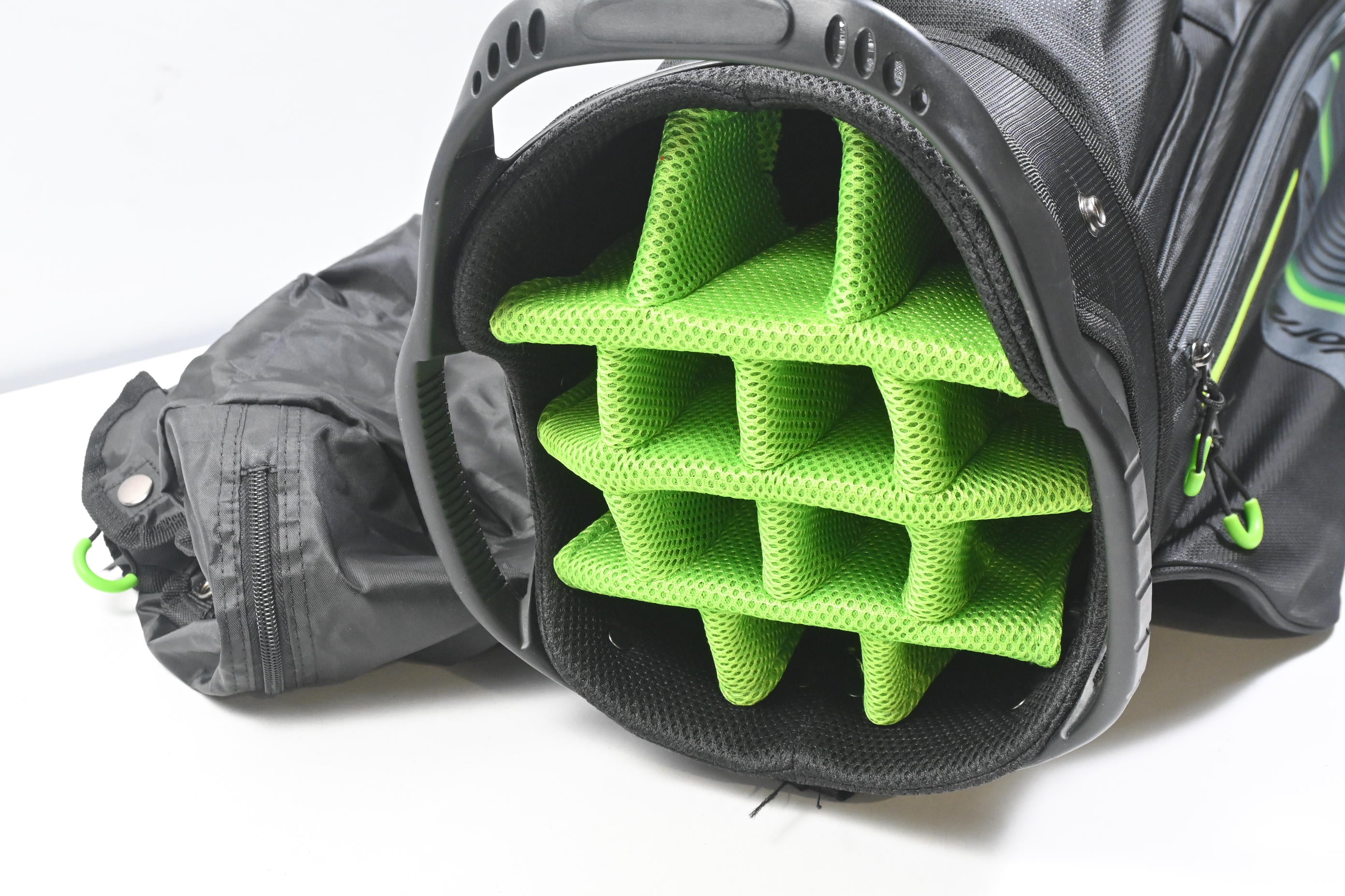 Taylormade Cart Bag / 14-Way Divider / Black, Grey & Green
