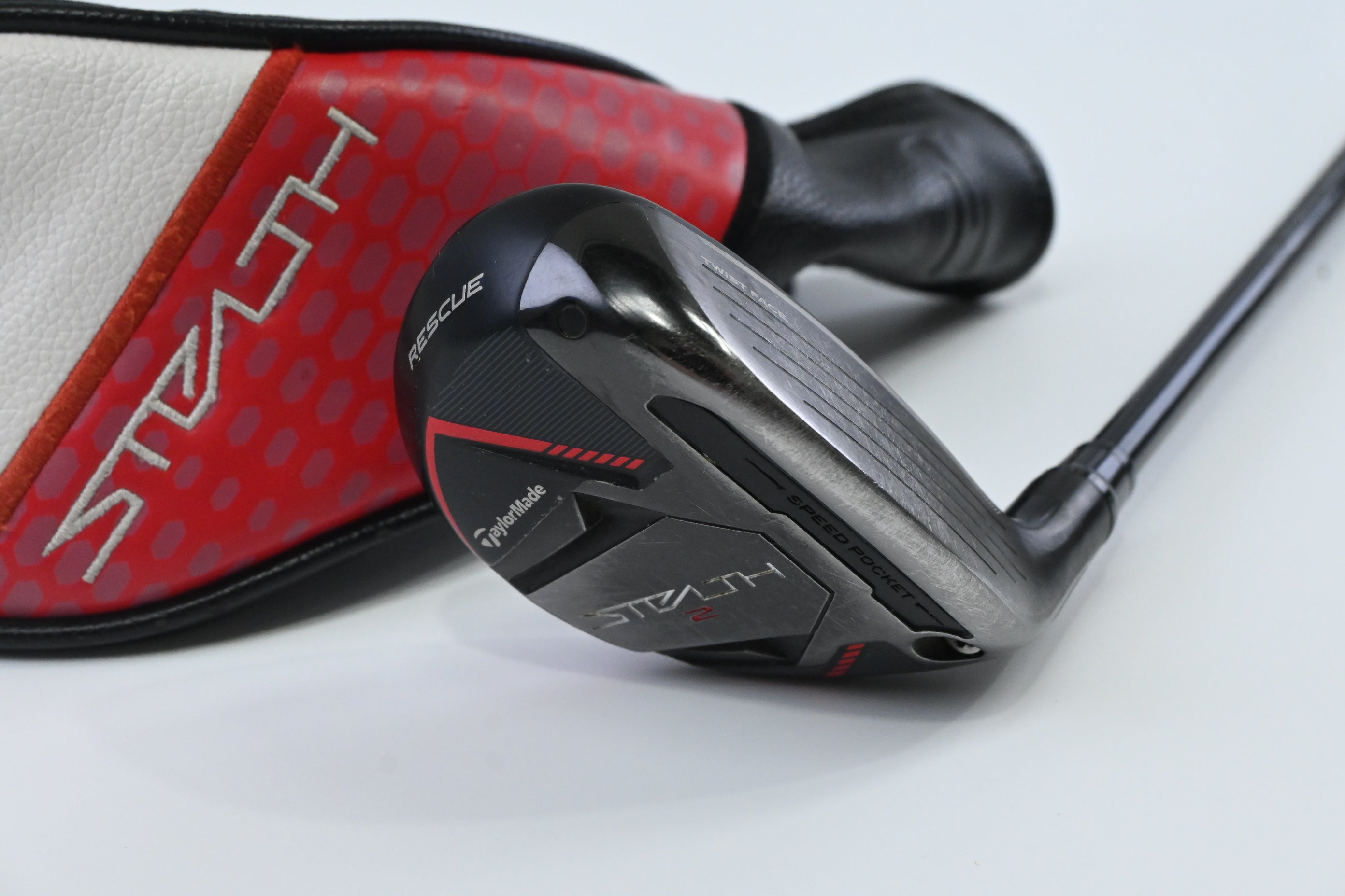 Taylormade Stealth 2 #4 Hybrid / 22 Degree / Stiff Flex HZRDUS Gen4 Black 80