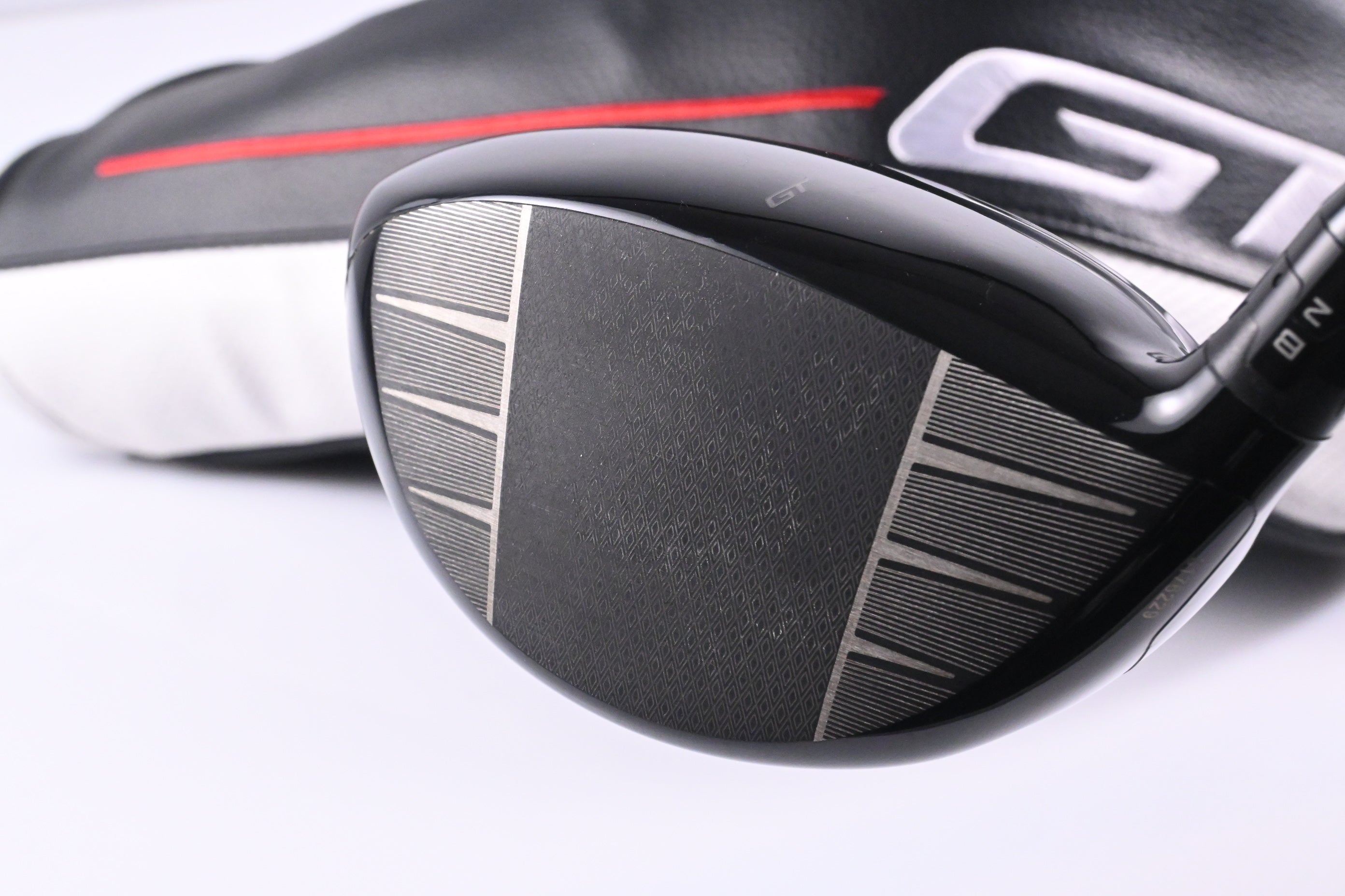 Titleist GT3 Driver / 9 Degree / Regular Flex Denali Red 50 Shaft