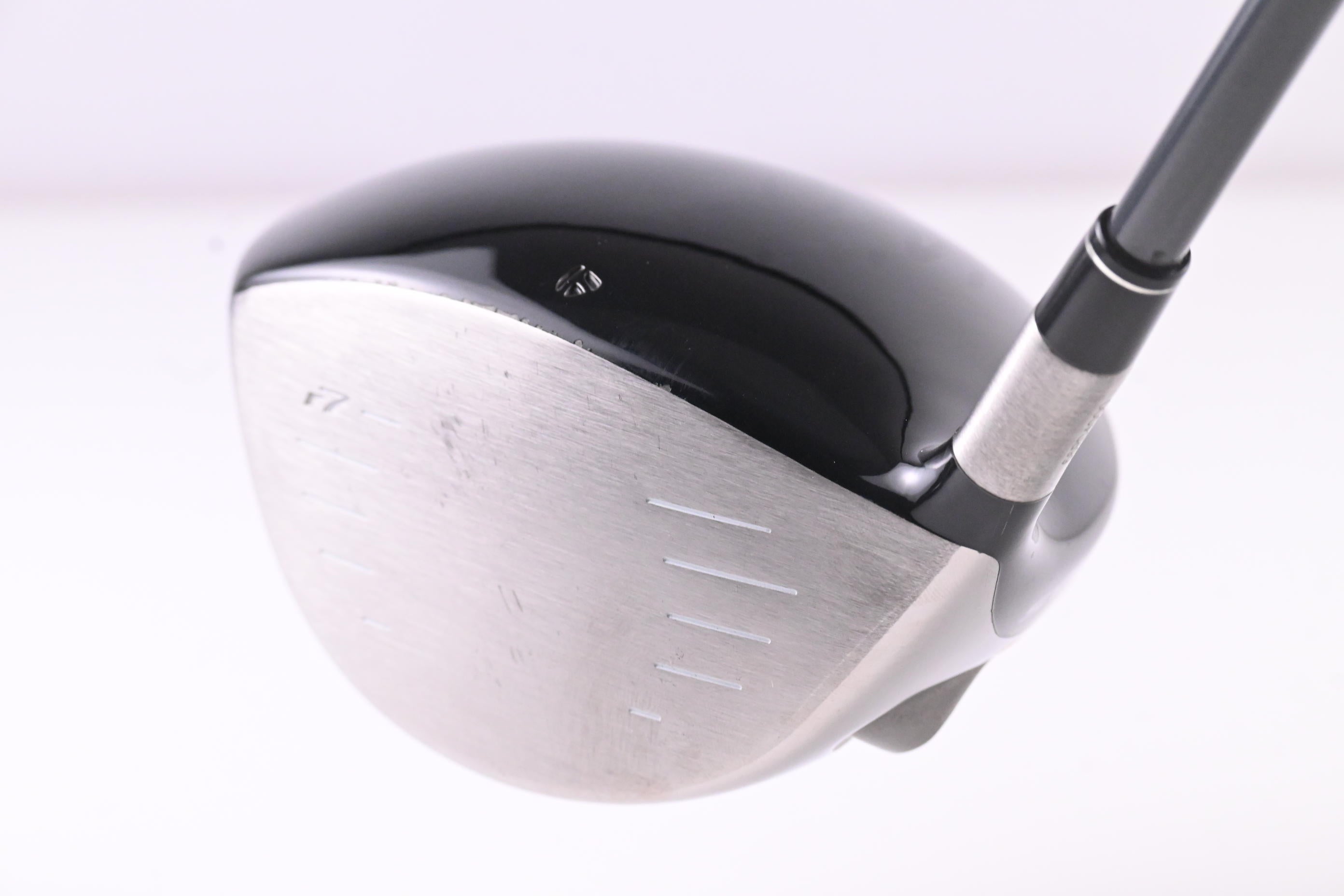 Taylormade R7 425 Driver / 10.5 Degree / Regular Flex Reax 60 Shaft