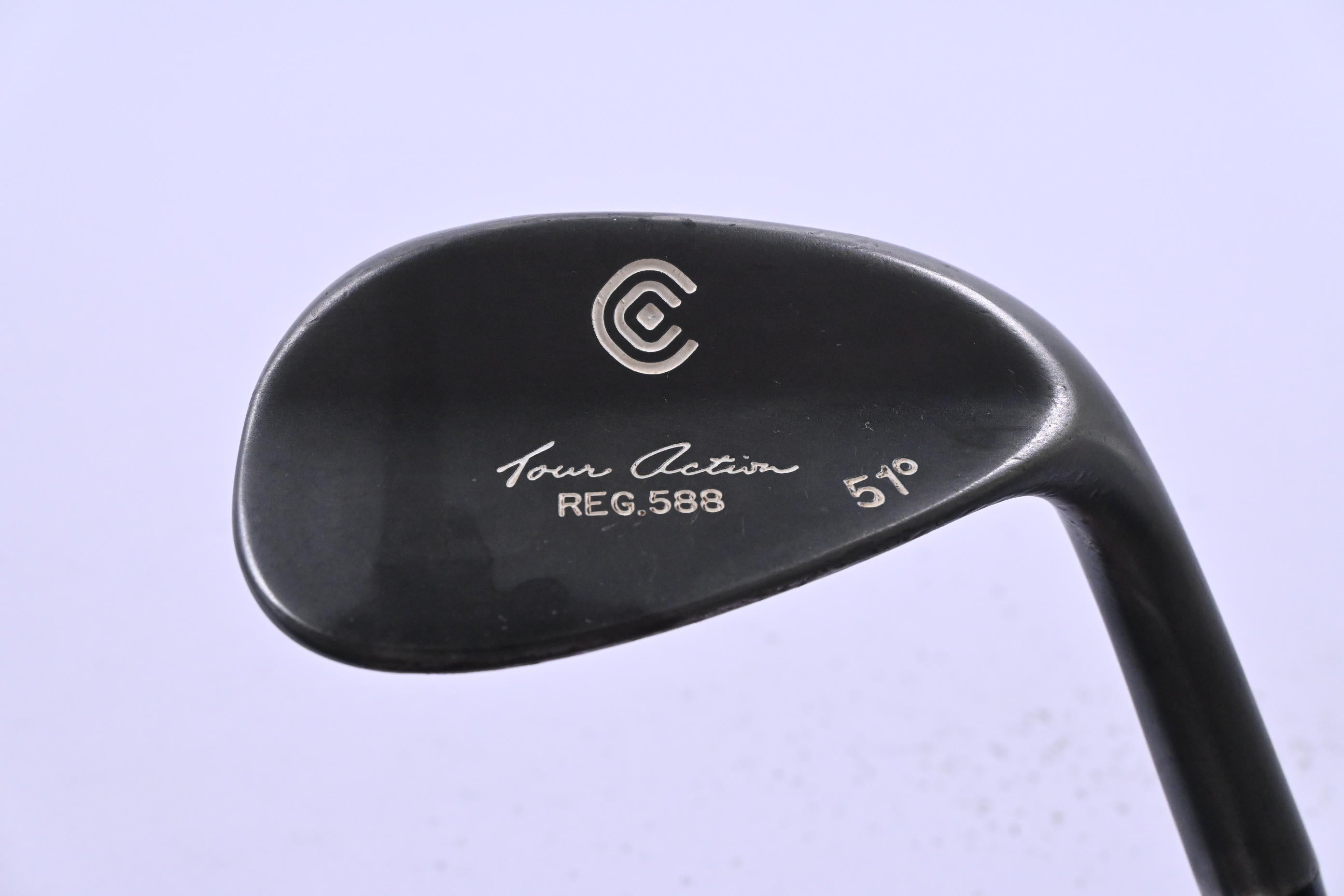 Cleveland 588 Tour Action Gap Wedge / 51 Degree / Stiff Flex Rifle Flighted Shaft
