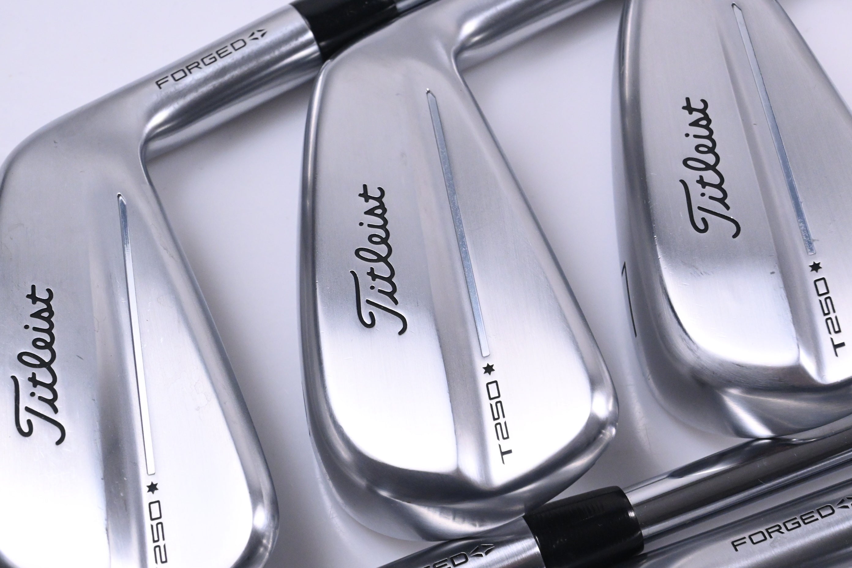 Titleist T250* 2025 Irons / 5-PW / Regular Flex N.S.Pro 750GH Neo Shafts