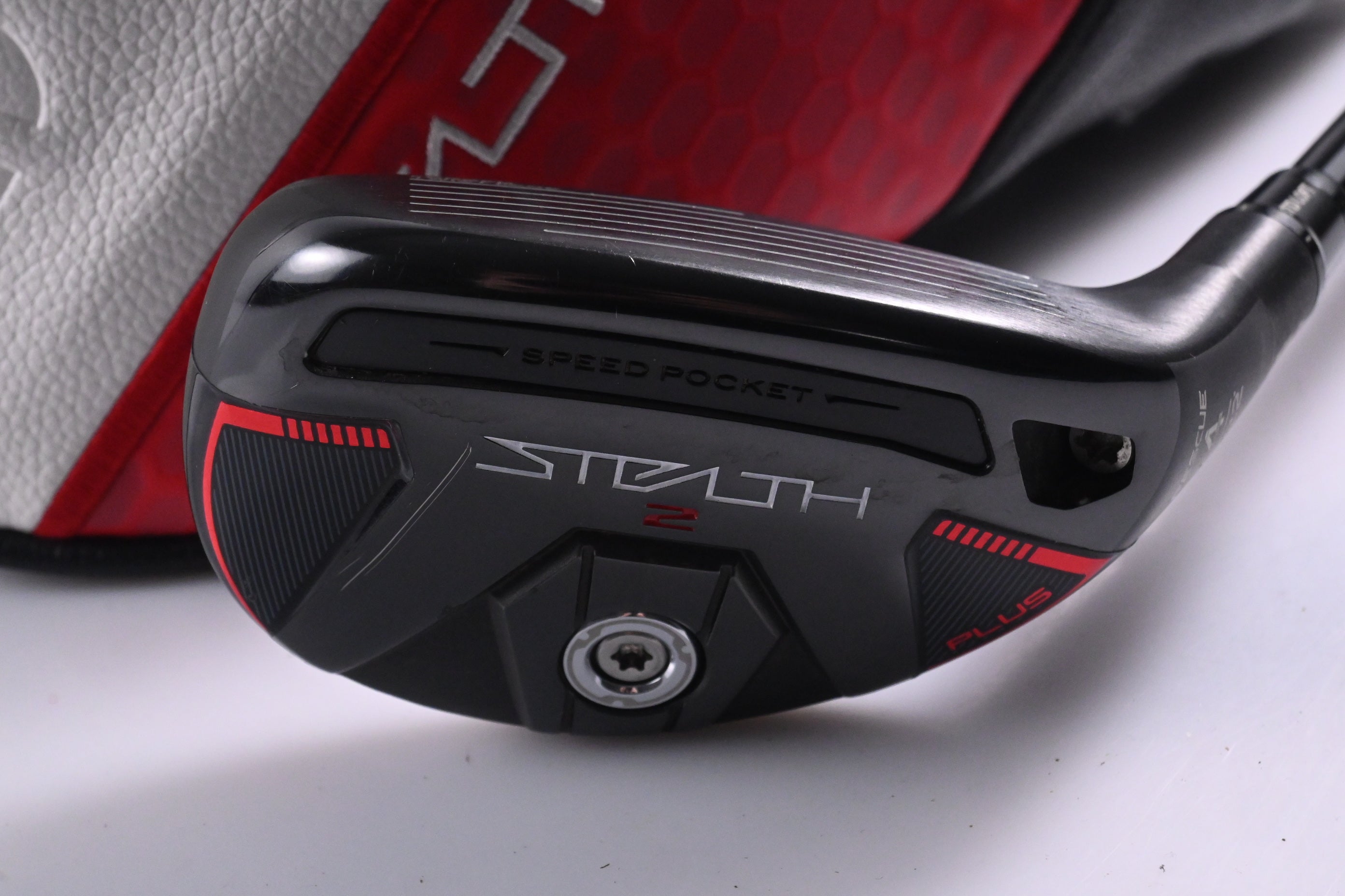 Taylormade Stealth Plus #4 Hybrid / 22 Degree / Stiff Flex Kai'li Red 85 Shaft