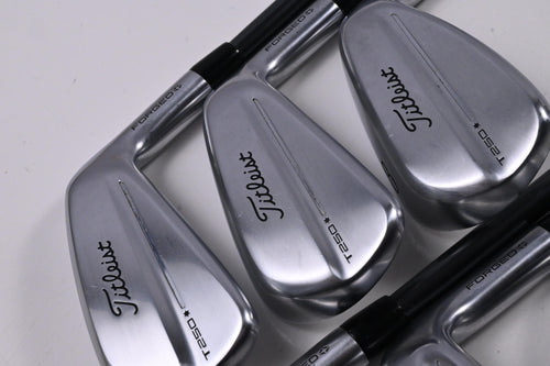 Titleist T250* 2025 Irons / 6-PW+52 / Regular Flex MMT Speedmesh 65 Shafts