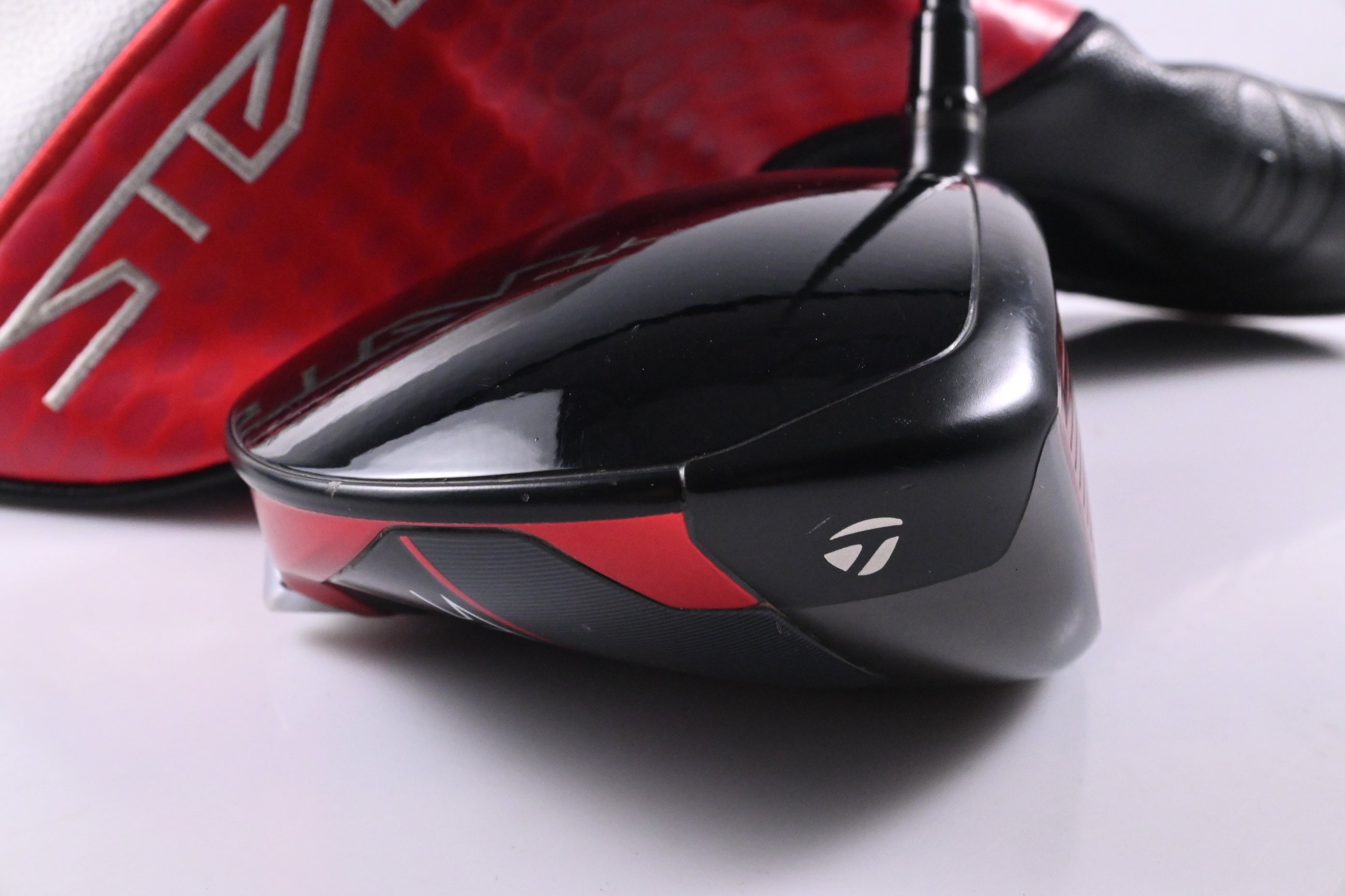 Taylormade Stealth 2 Plus Driver / 10.5 Degree / Regular Flex Helium Nanocore 5