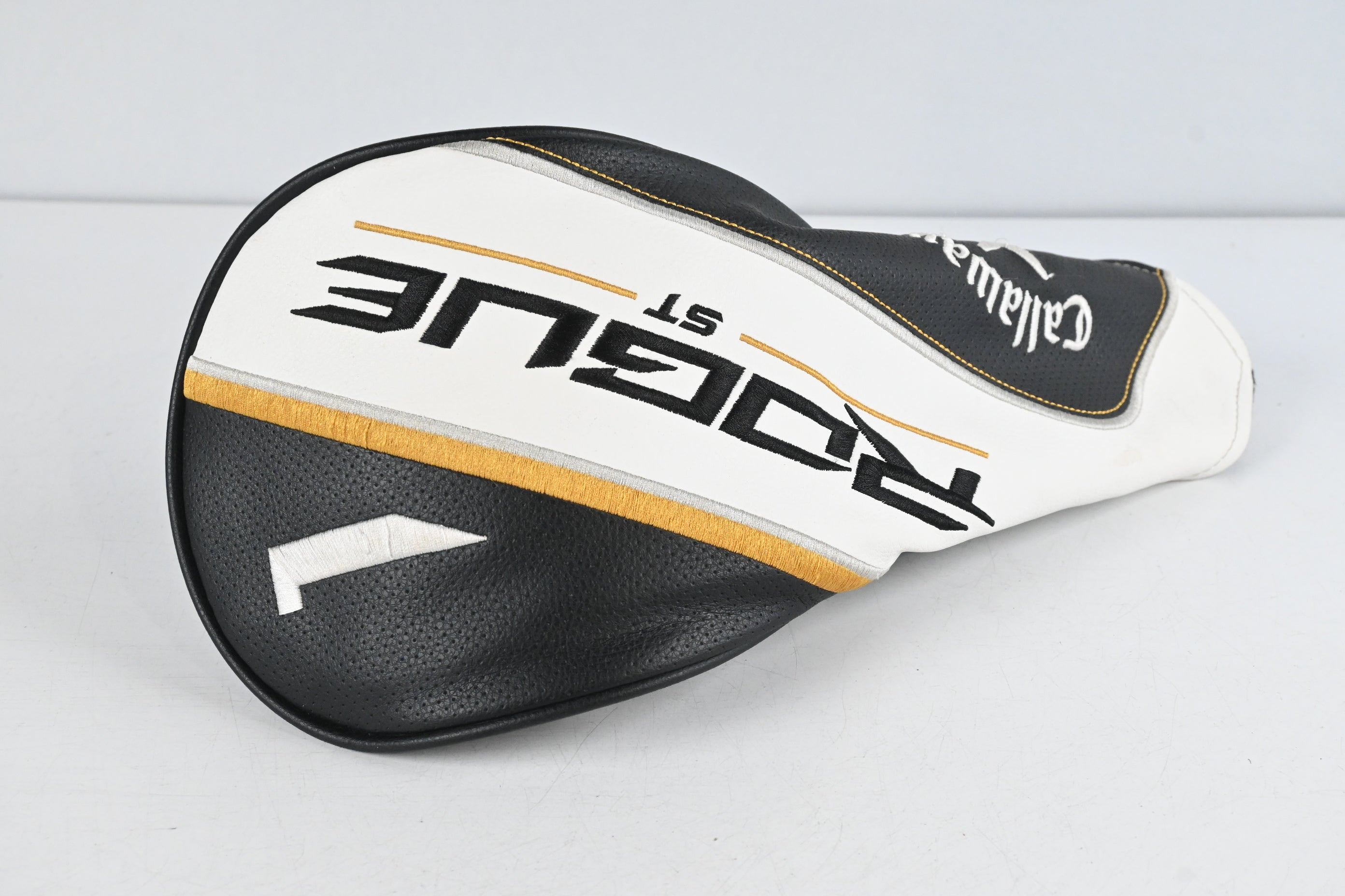 Callaway Rogue ST MAX Driver / 9 Degree / Regular Flex Denali Charcoal 50
