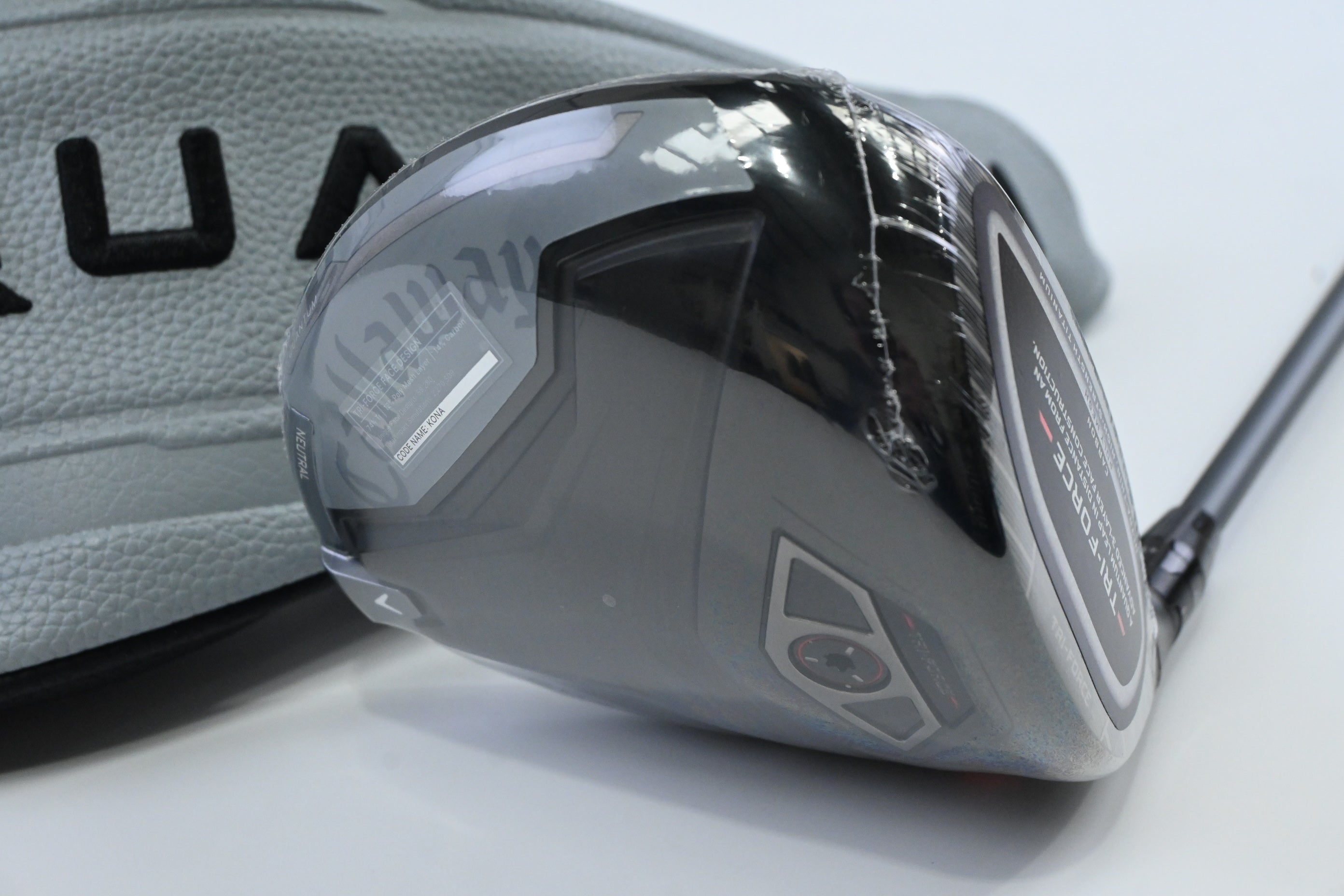 Callaway Quantum Max Drivers / 9 Degree / Regular Flex Denali Frost 50