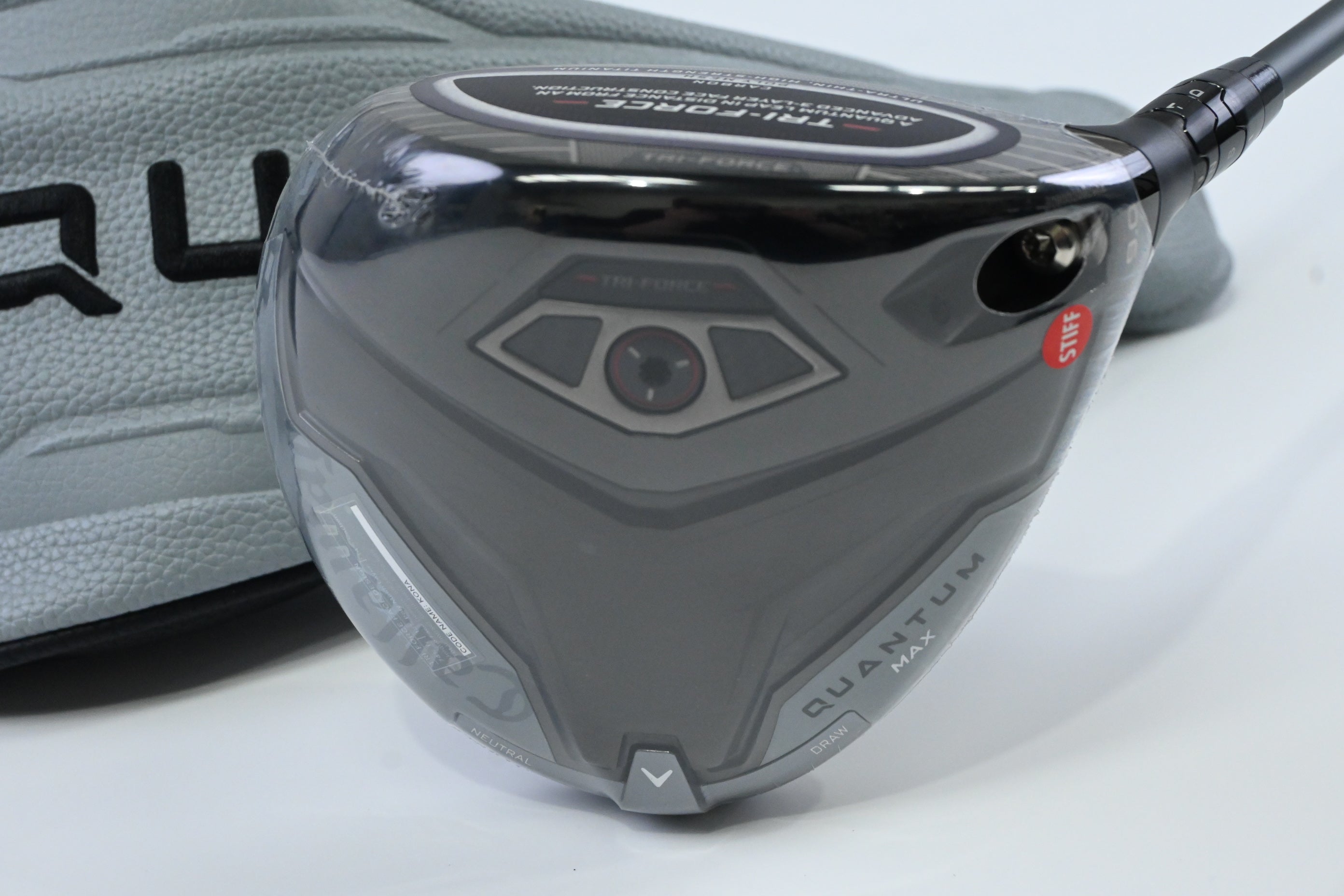 Callaway Quantum Max Drivers / 9 Degree / Regular Flex Denali Frost 50