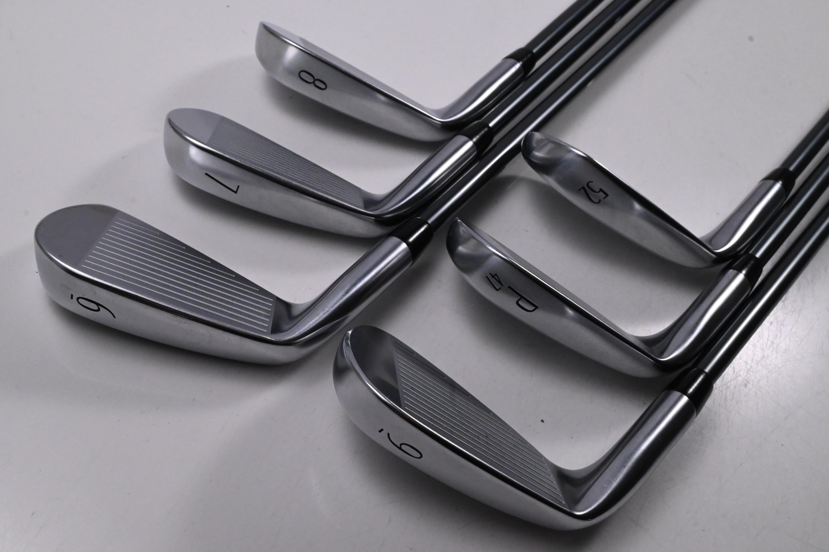 Titleist T250* 2025 Irons / 6-PW+52 / Regular Flex MMT Speedmesh 65 Shafts