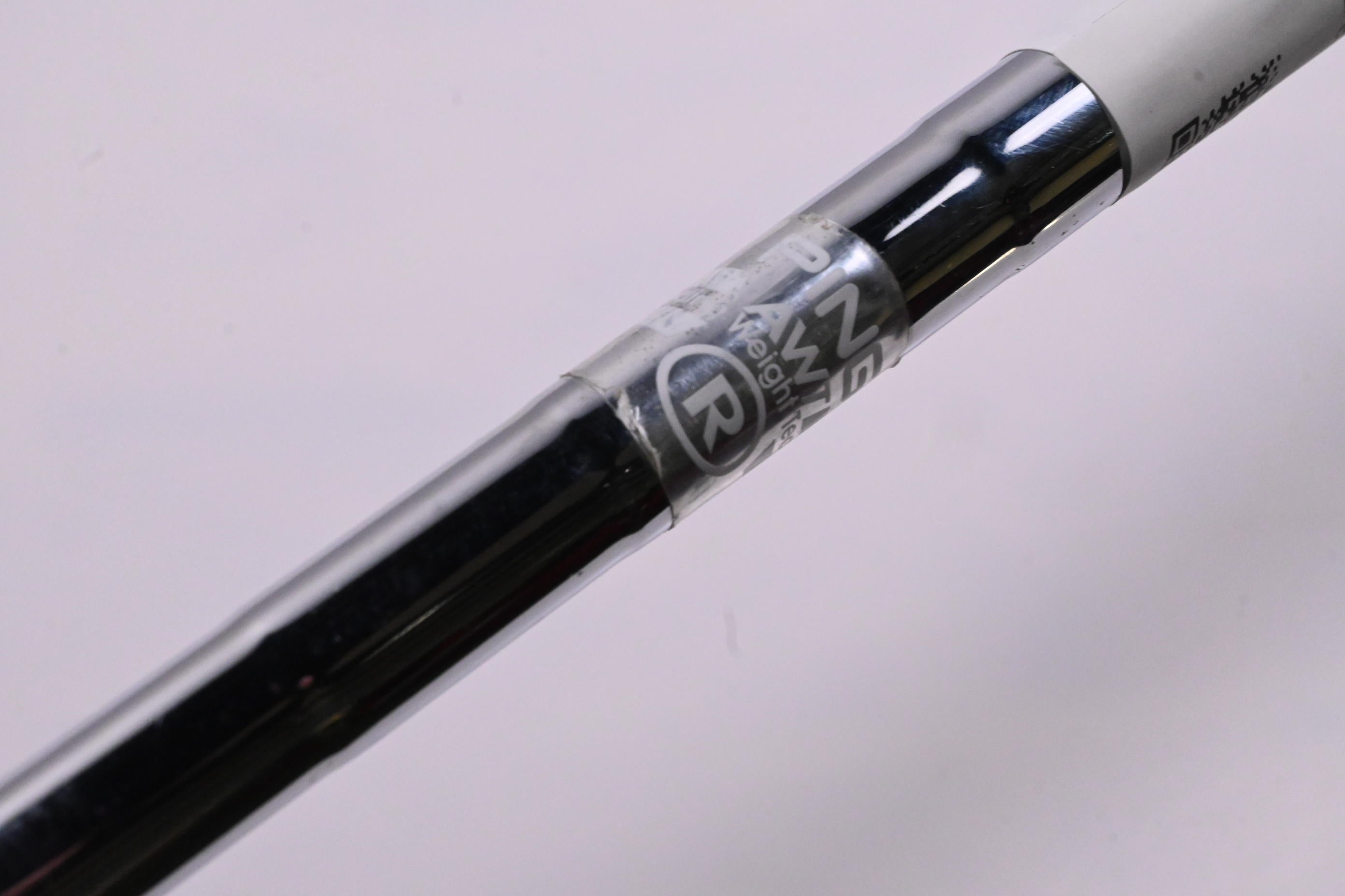 Ping G10 #4 Iron / 24 Degree / Black Dot / Regular Flex Ping AWT Shaft