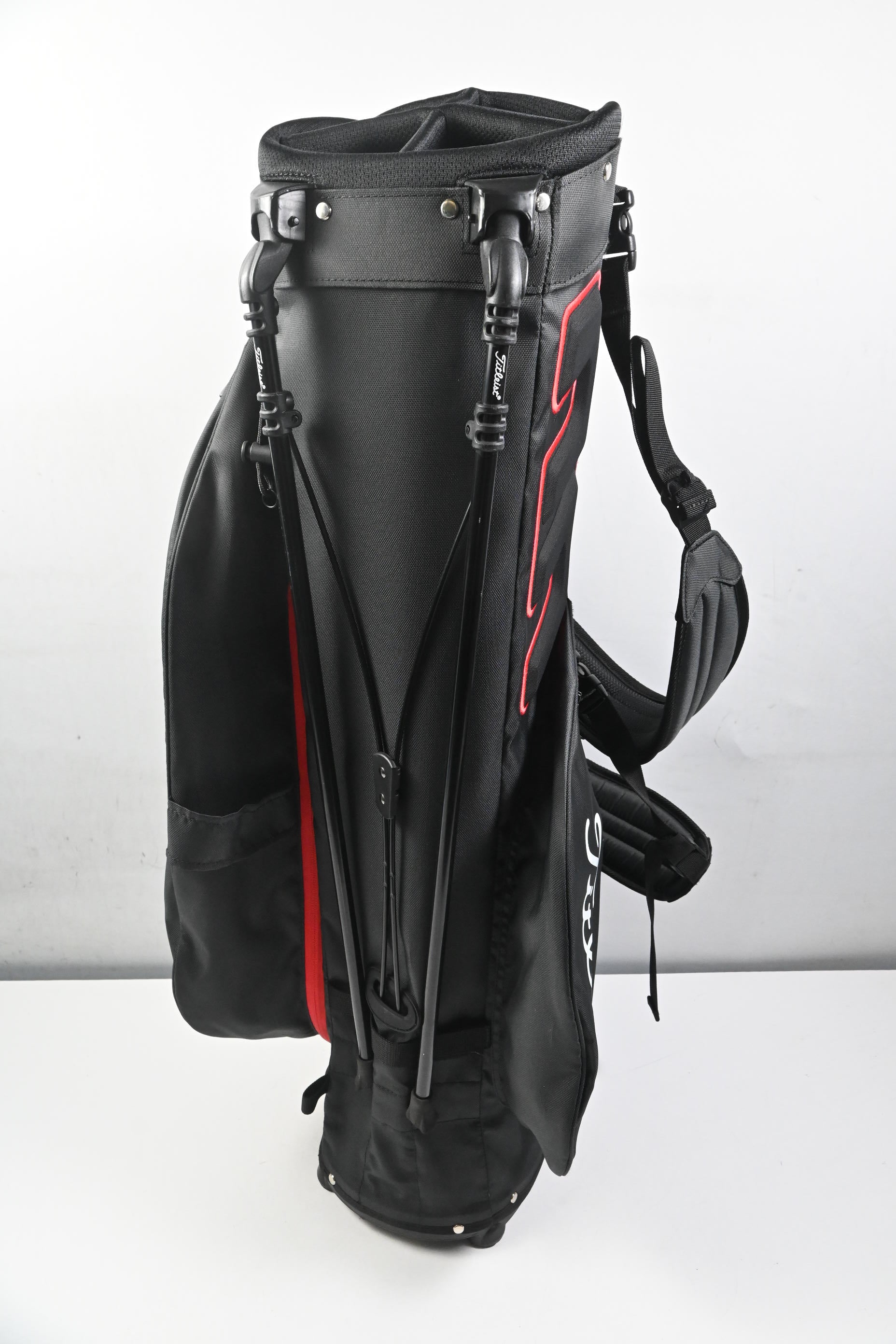 Titleist Players 5 Stand Bag / 5-Way Divider / Black, Red