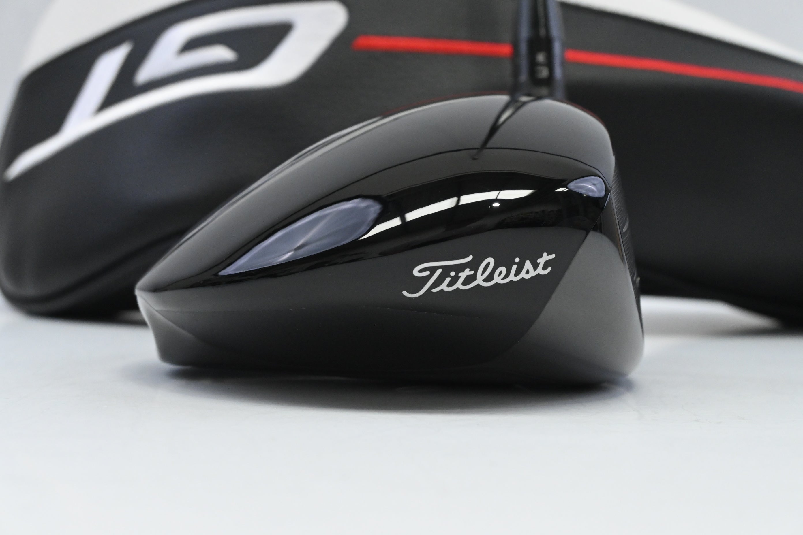 Titleist GT4 Driver / 9 Degree / X-Flex Tensei AV Raw White 75 Shaft