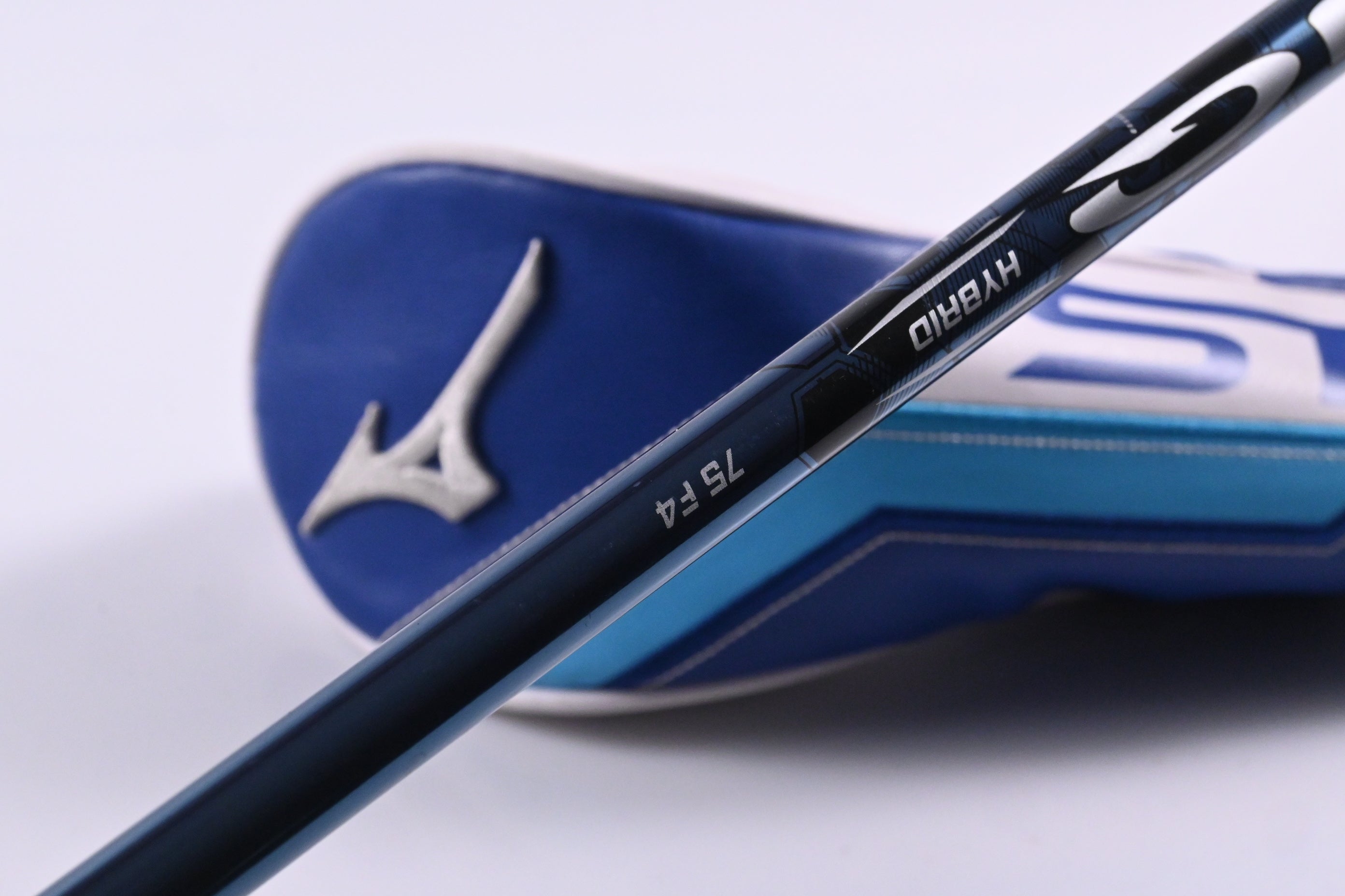 Mizuno ST-Max 230 #3 Hybrid / 19 Degree / Stiff Flex UST Mamiya LIN-Q 75 Shaft