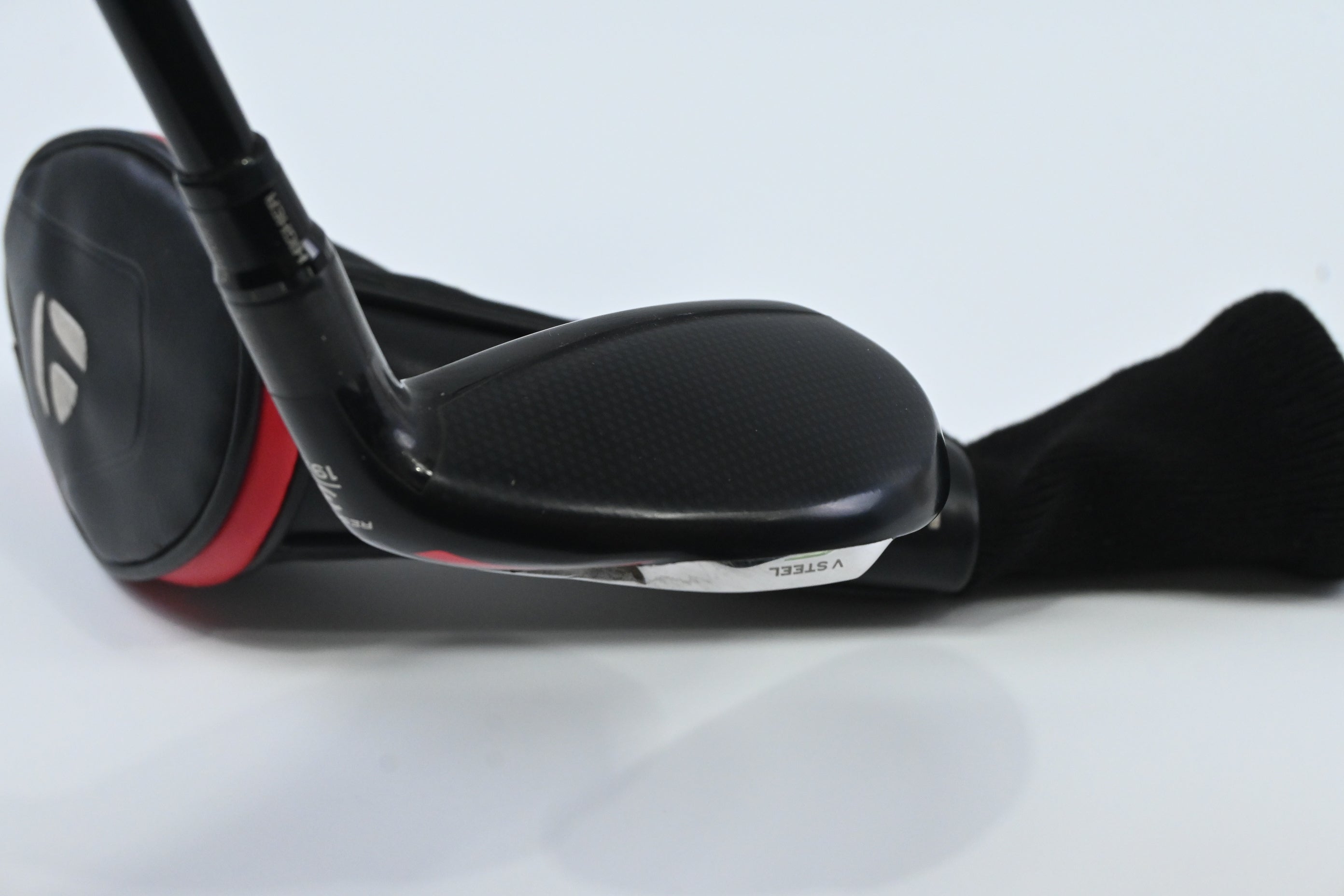 Taylormade Stealth Plus #3 Hybrid / 19.5 Degree / Regular Flex HZRDUS Smoke RDX