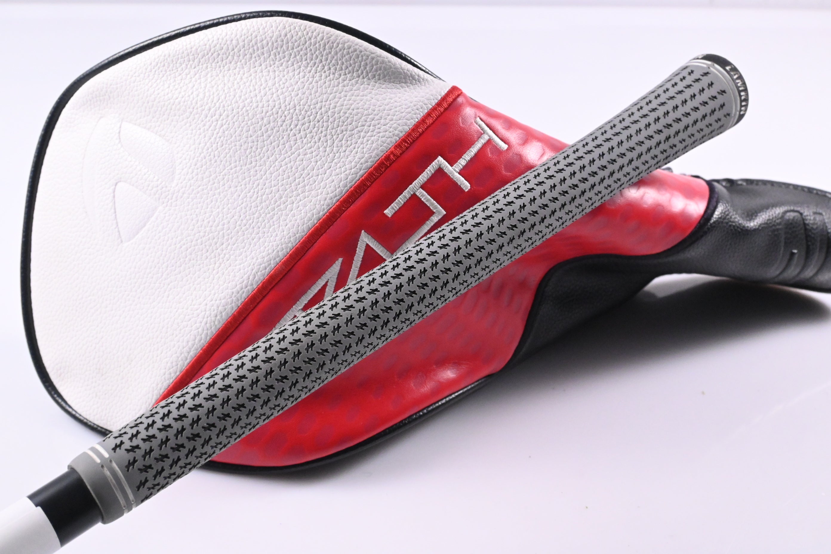 Taylormade Stealth 2 Plus Driver / 10.5 Degree / Regular Flex Helium Nanocore 5